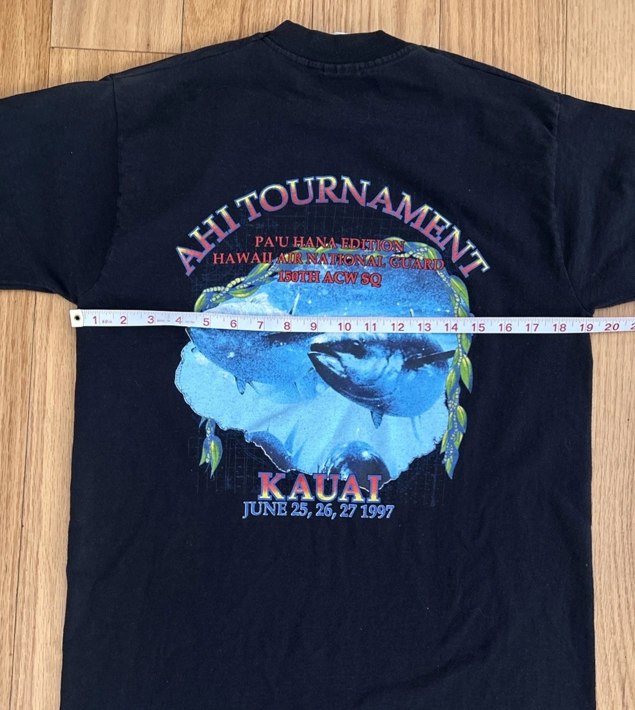 Vintage 1997 Ahi Tuna Fishing Tournament T-Shirt Size Medium Kauai Hawaii ACW SQ