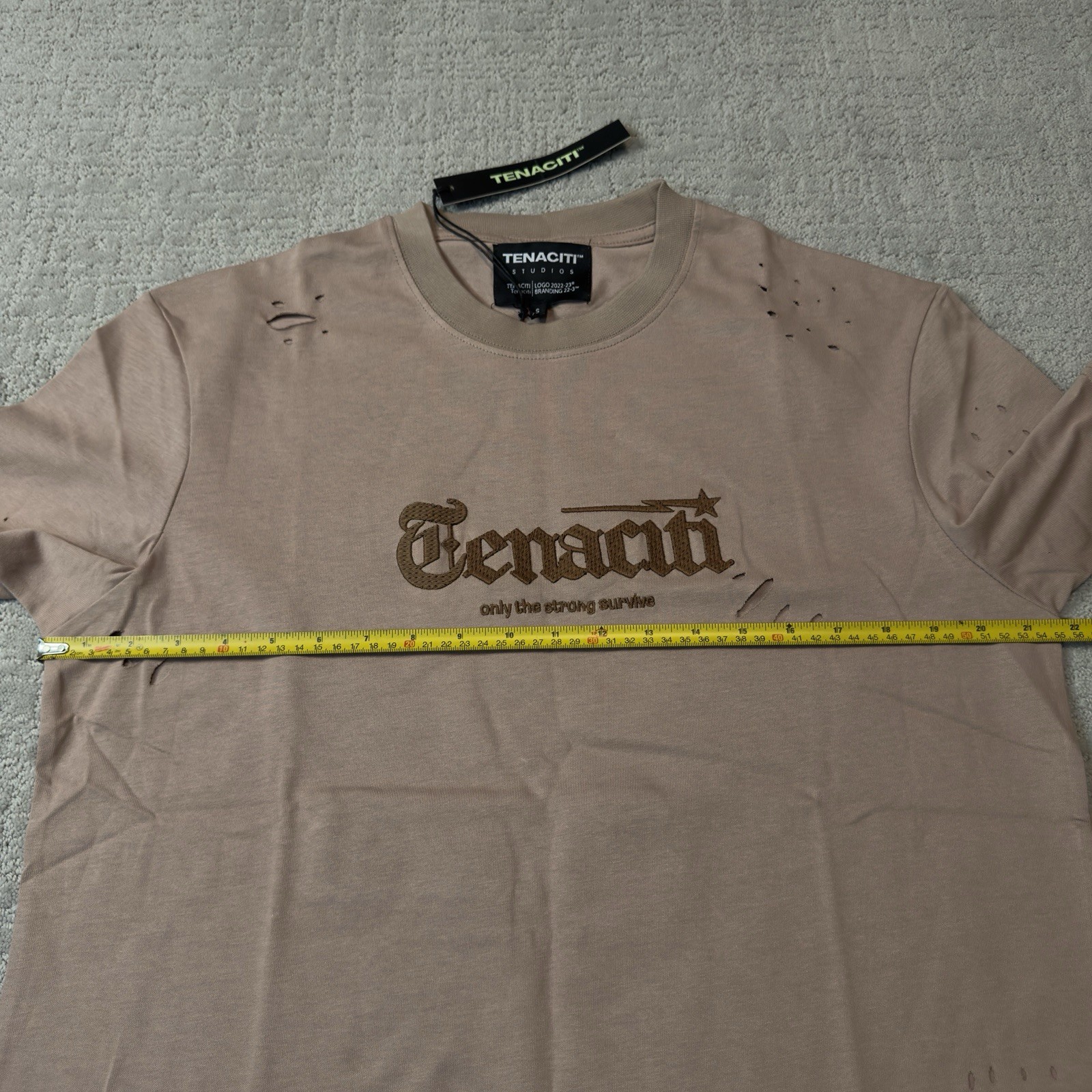 Mauve Tenaciti Distressed graphic embroidered t shirt size small tagged in bag