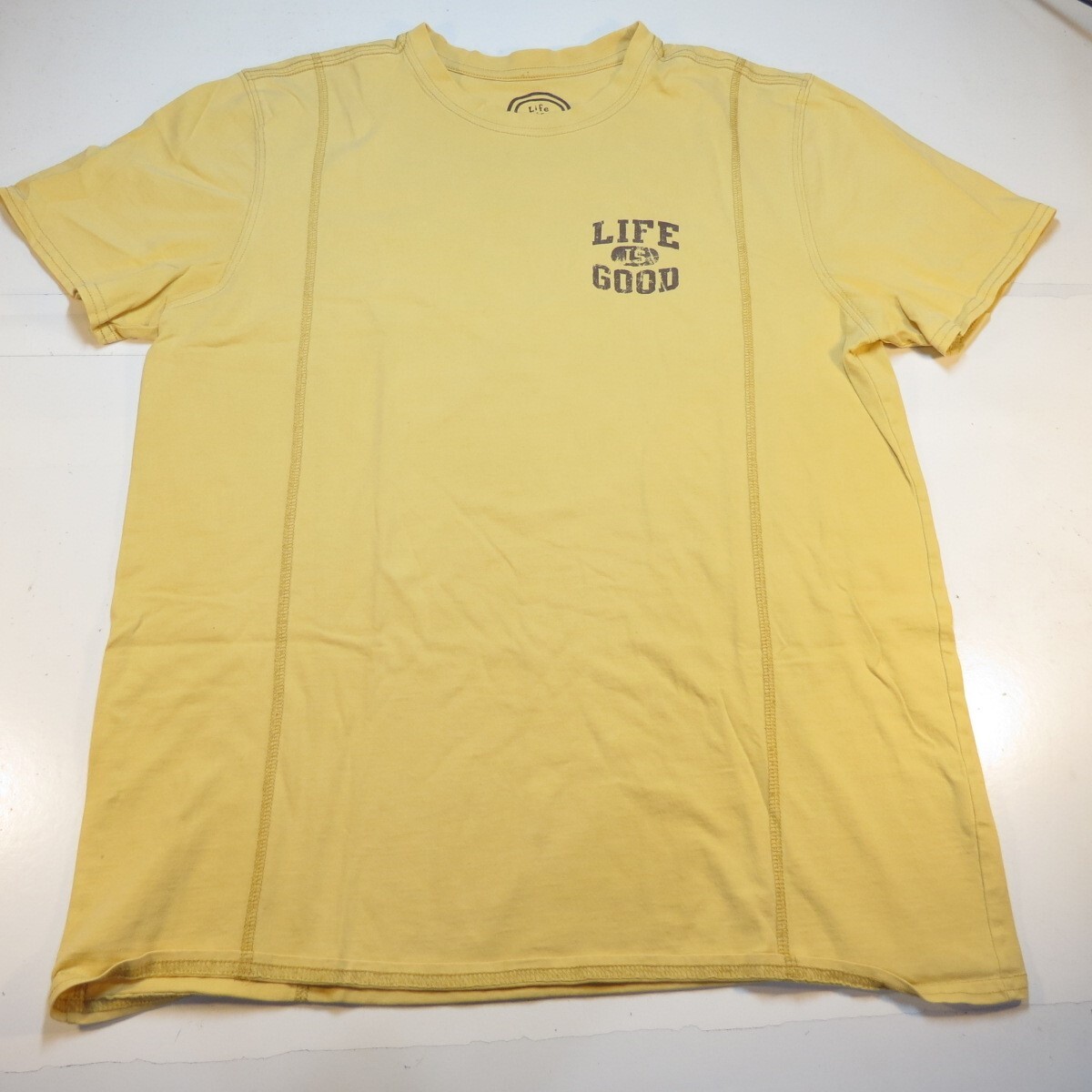 LIFE IS GOOD SEMI FITTED GONE FISHING FISH Vintage Style T SHIRT Sz Mens M