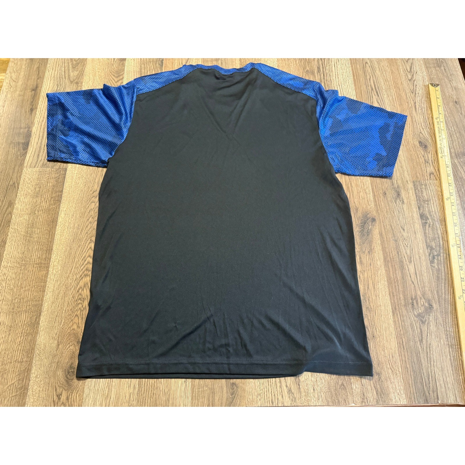 Sport-Tek Short Sleeve T-Shirt Mens XL Black Adult Camo Hex Raglan Excellent