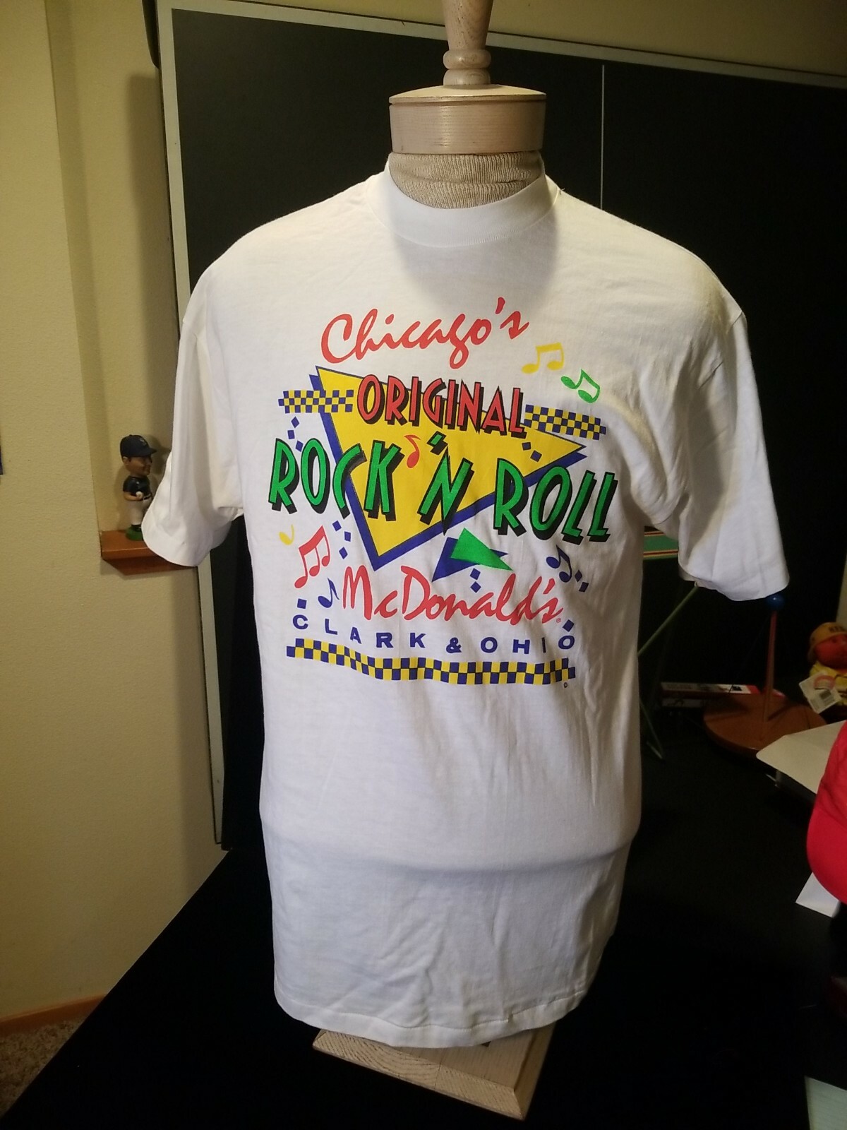 Mcdonald’s Vintage Chicago’s Rock N Roll T-Shirt LG white ORIGINAL CLARK & OHIO