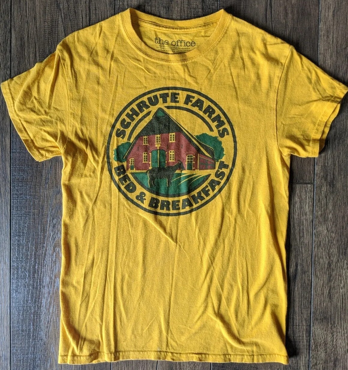 The Office Dwight Schrute Farms Bed & Breakfast Graphic T-Shirt Men’s Size Small