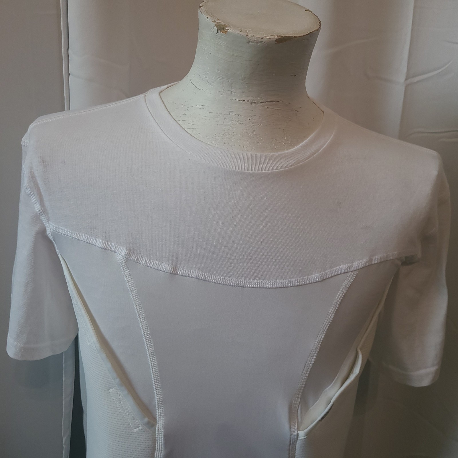 5:11 Tactical Series White Conceal Carry Compression Holster Shirt Size Large