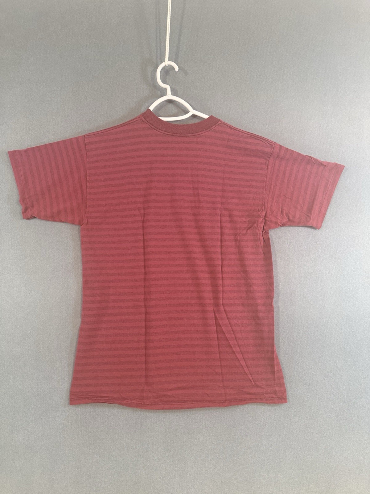 Vintage 90’s Alaska Red Striped T Shirt Size XL Made In USA Otter Short Sleeve