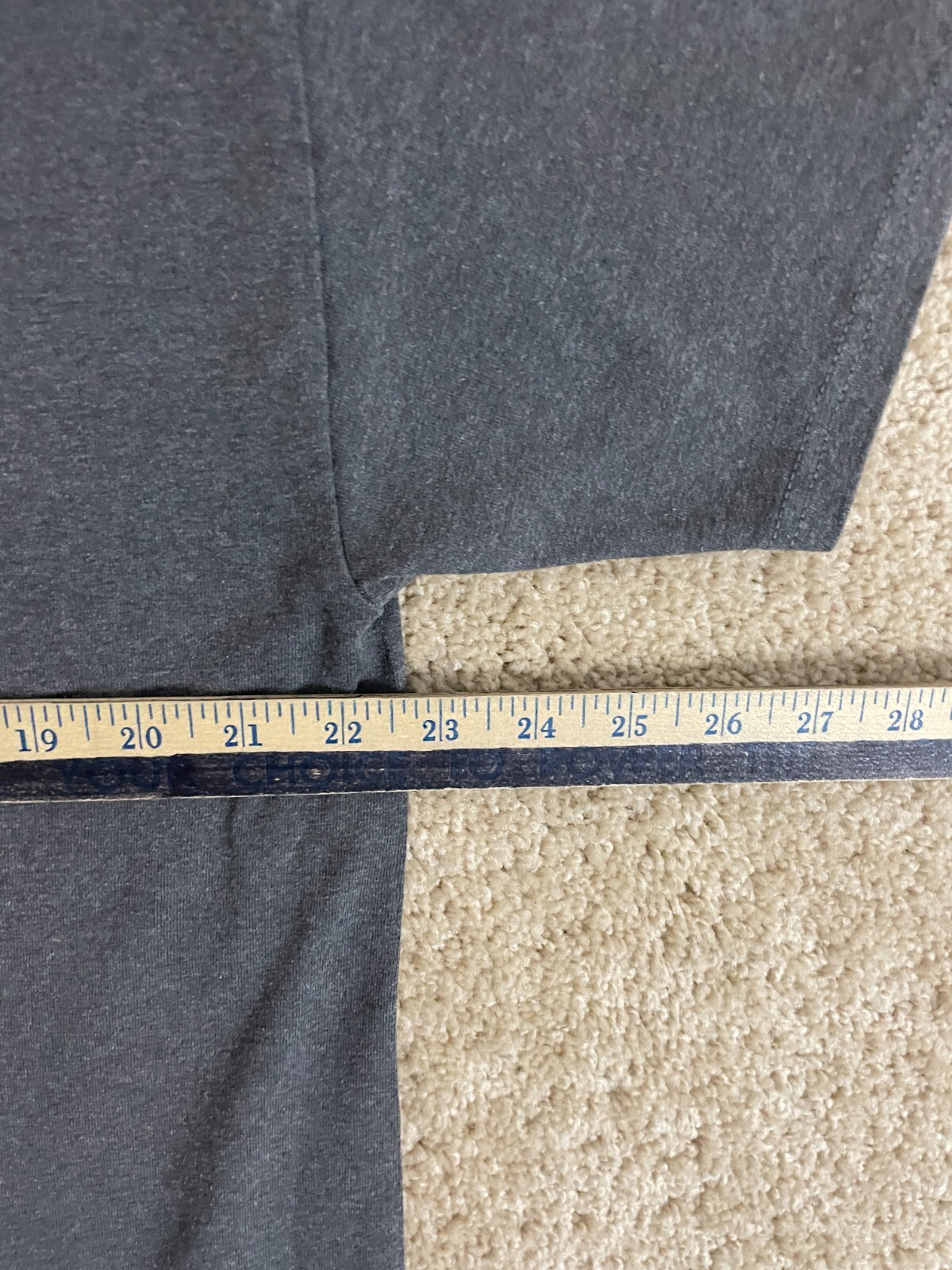 Champion Casual Basic T-Shirt Mens XL Crew Neck Central Spell Out Graphic Gray
