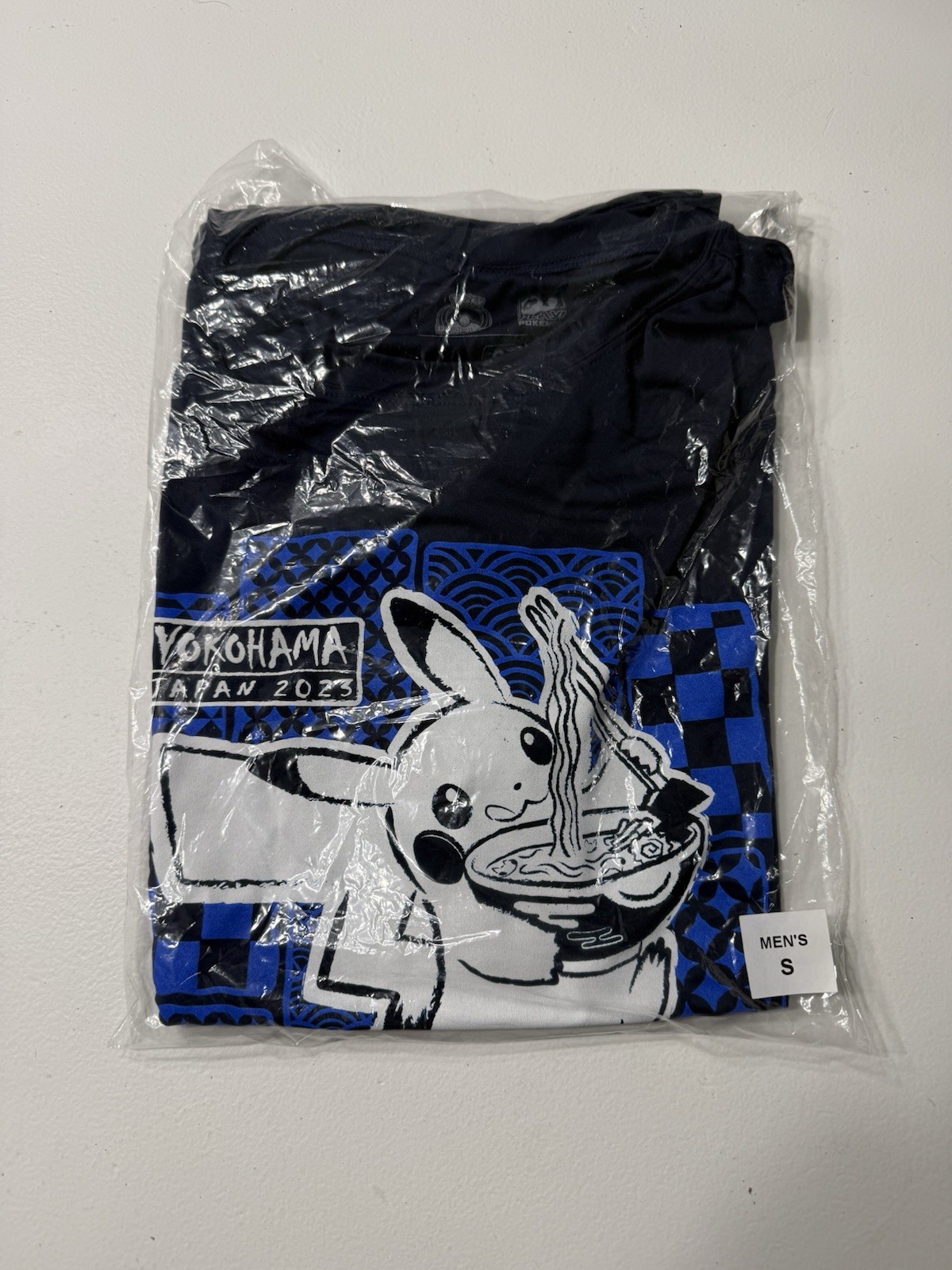 Pokémon World Championships 2023 Yokohama Japan Exclusive Competitor Shirt (S)