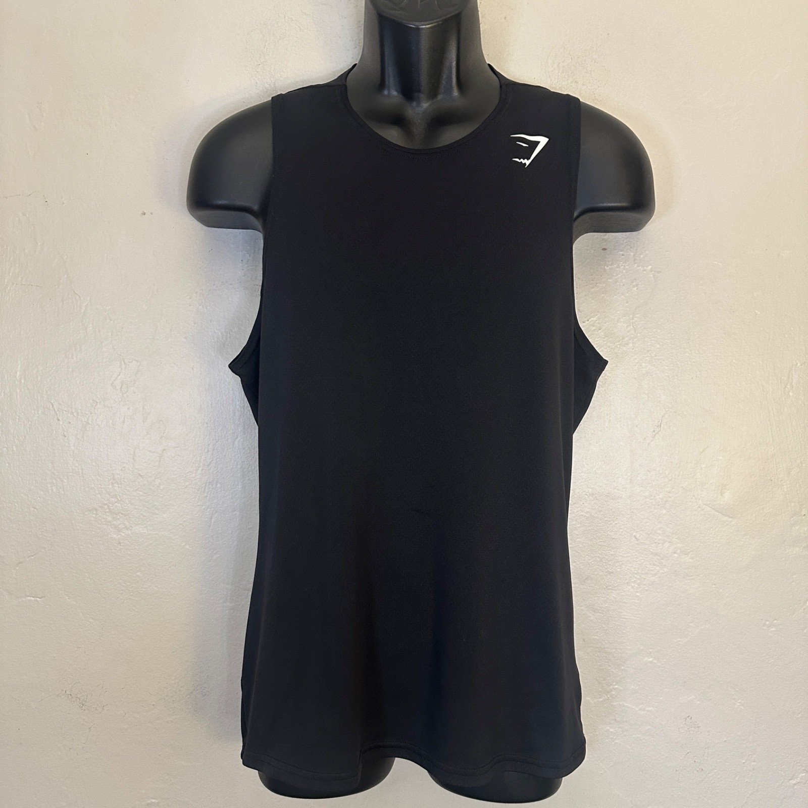 Gymshark Tank Top Small Gently worn 100% recycled polyester 18.5″ armpits