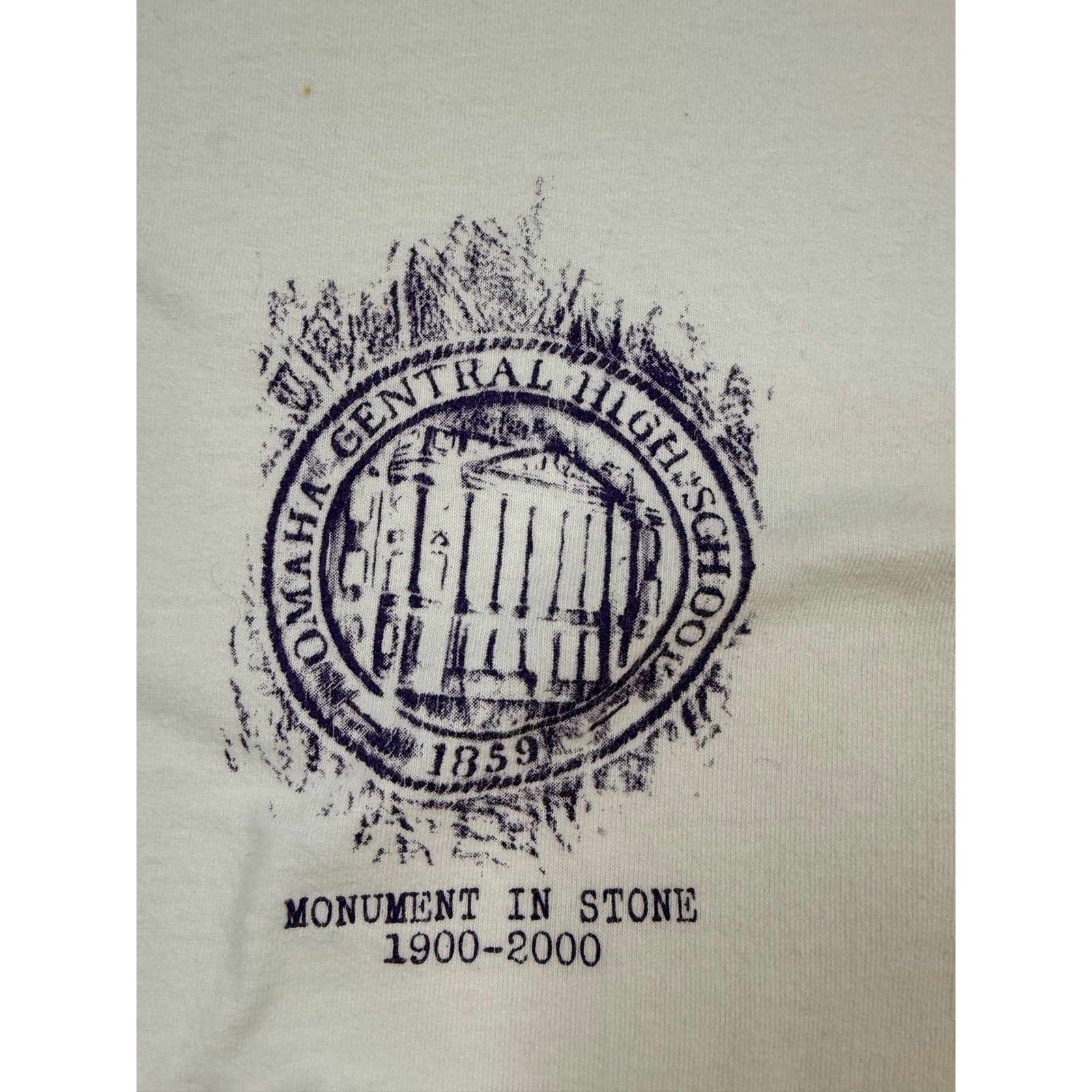 Fruit of the Loom Heavy Cotton Graphic T-Shirt White, Size XL, Central High Om