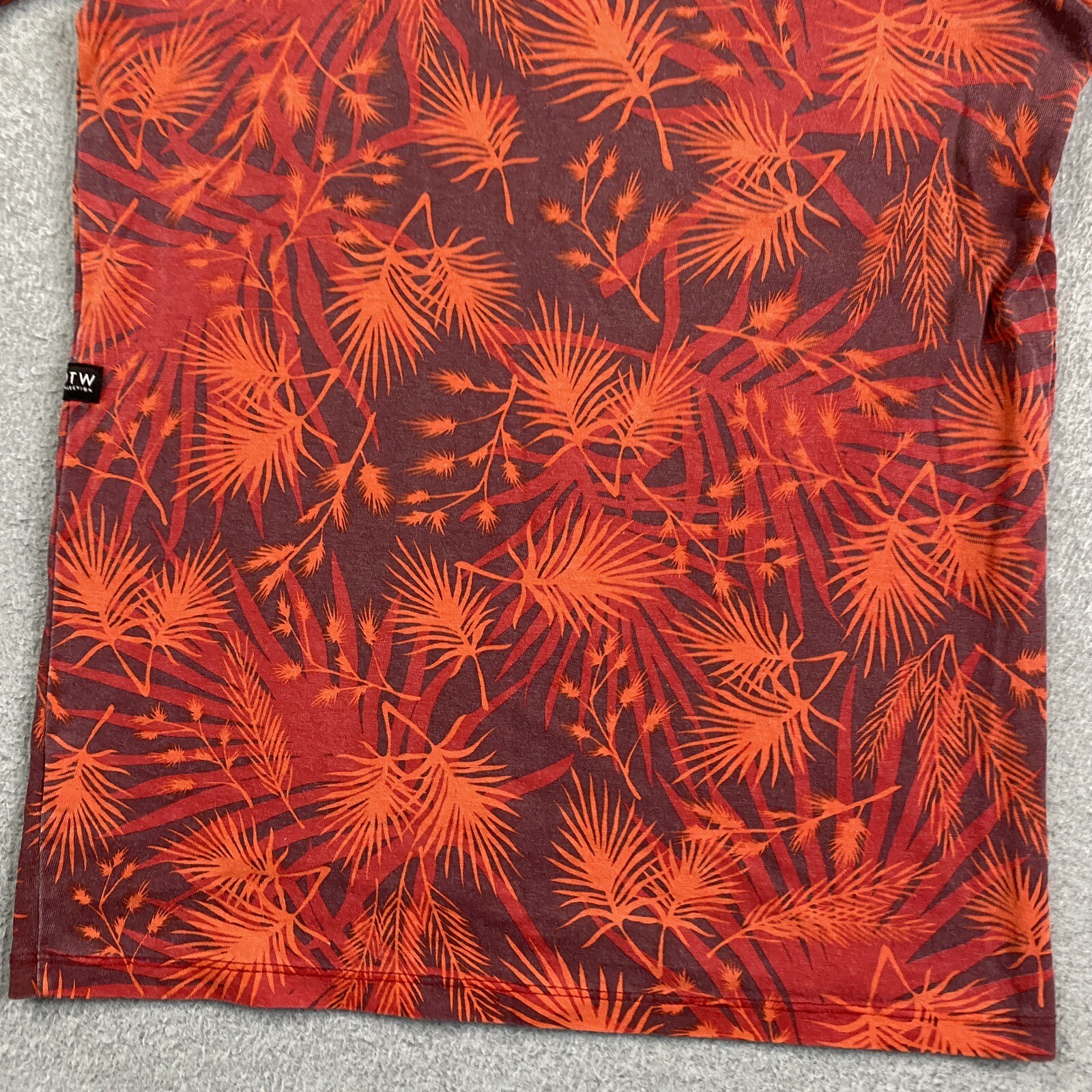 Vans Shirt Men Medium OTW Collection Tropical Print Pocket Tee Skater Streetwear