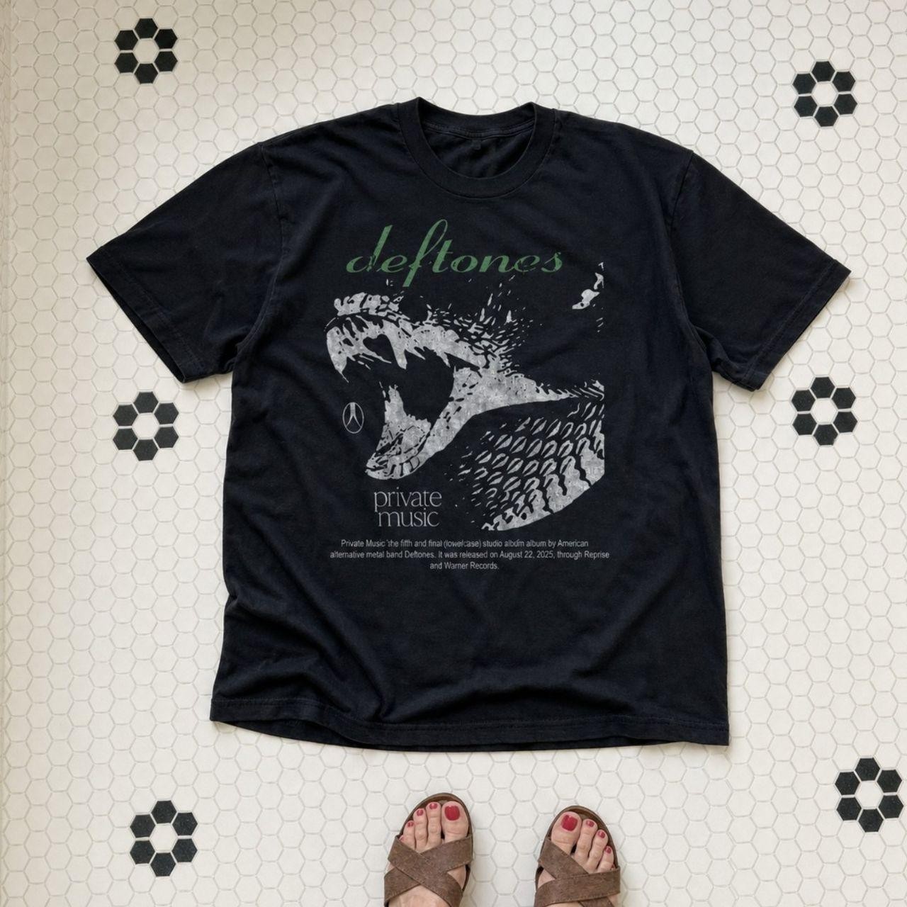 Deftones Private Music Black Graphic T-Shirt Vintage Style Band Tee