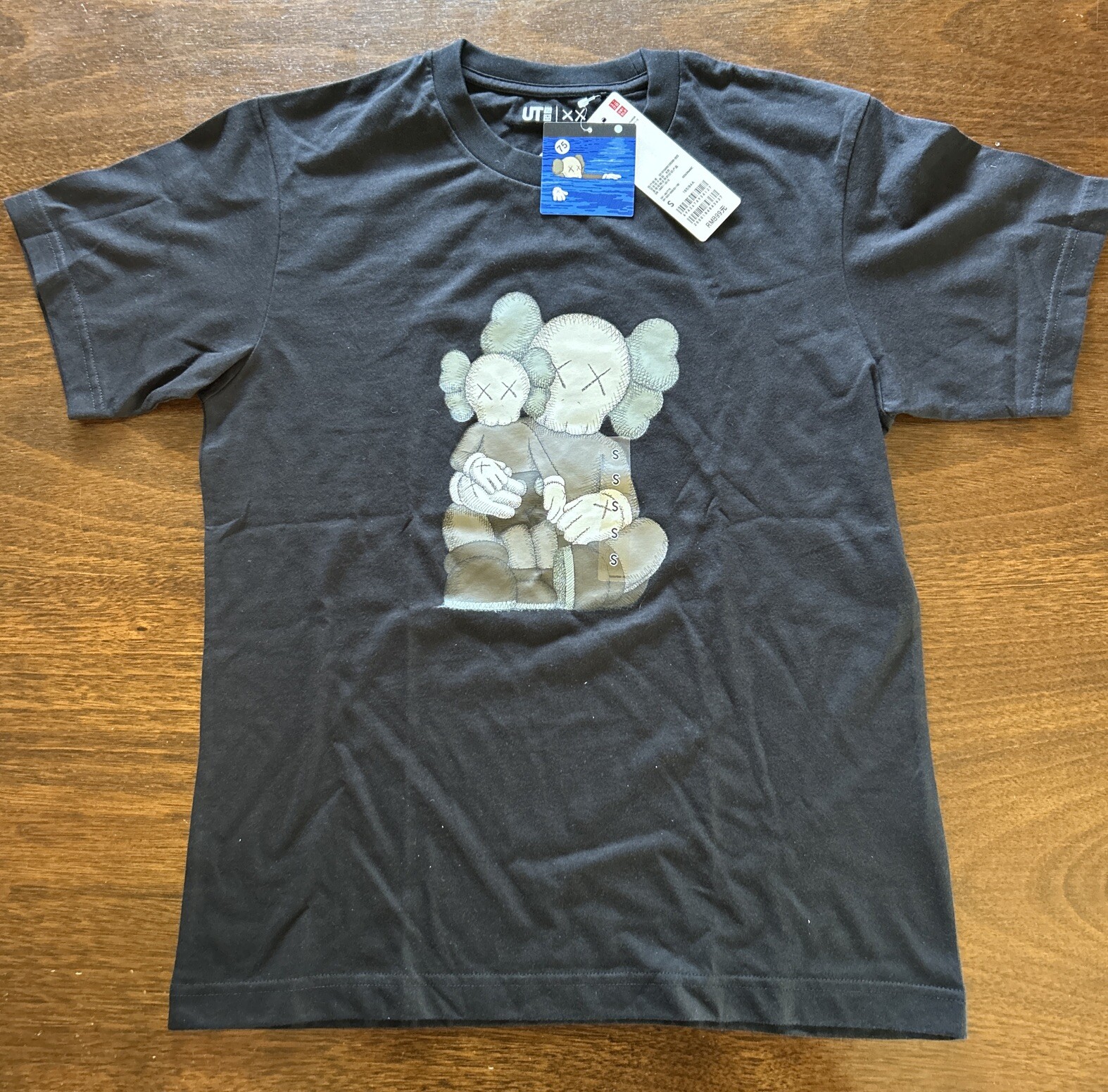 Uniqlo x Kaws UT Short Sleeve Graphic T-Shirt Black NWT Size Small
