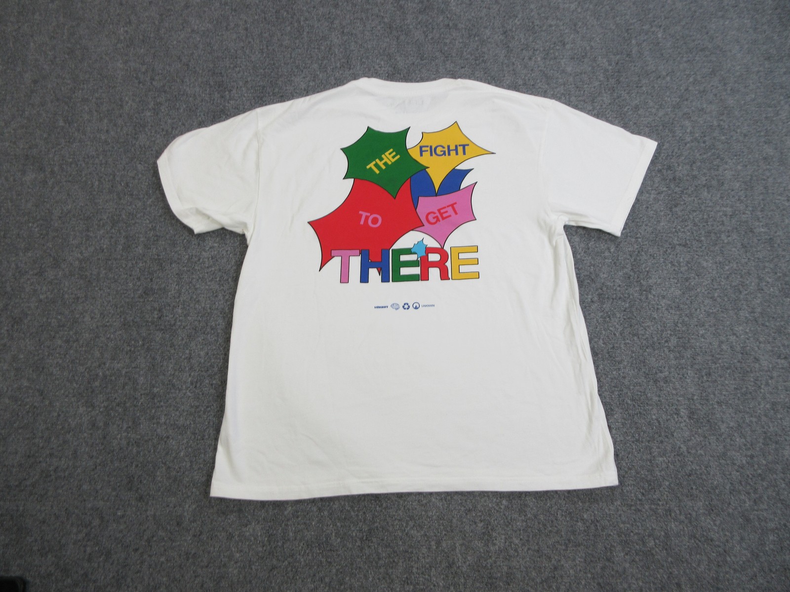 UNKNWN Shirt Mens Large White The Fight To Get There Graphic Smiley USA Tee