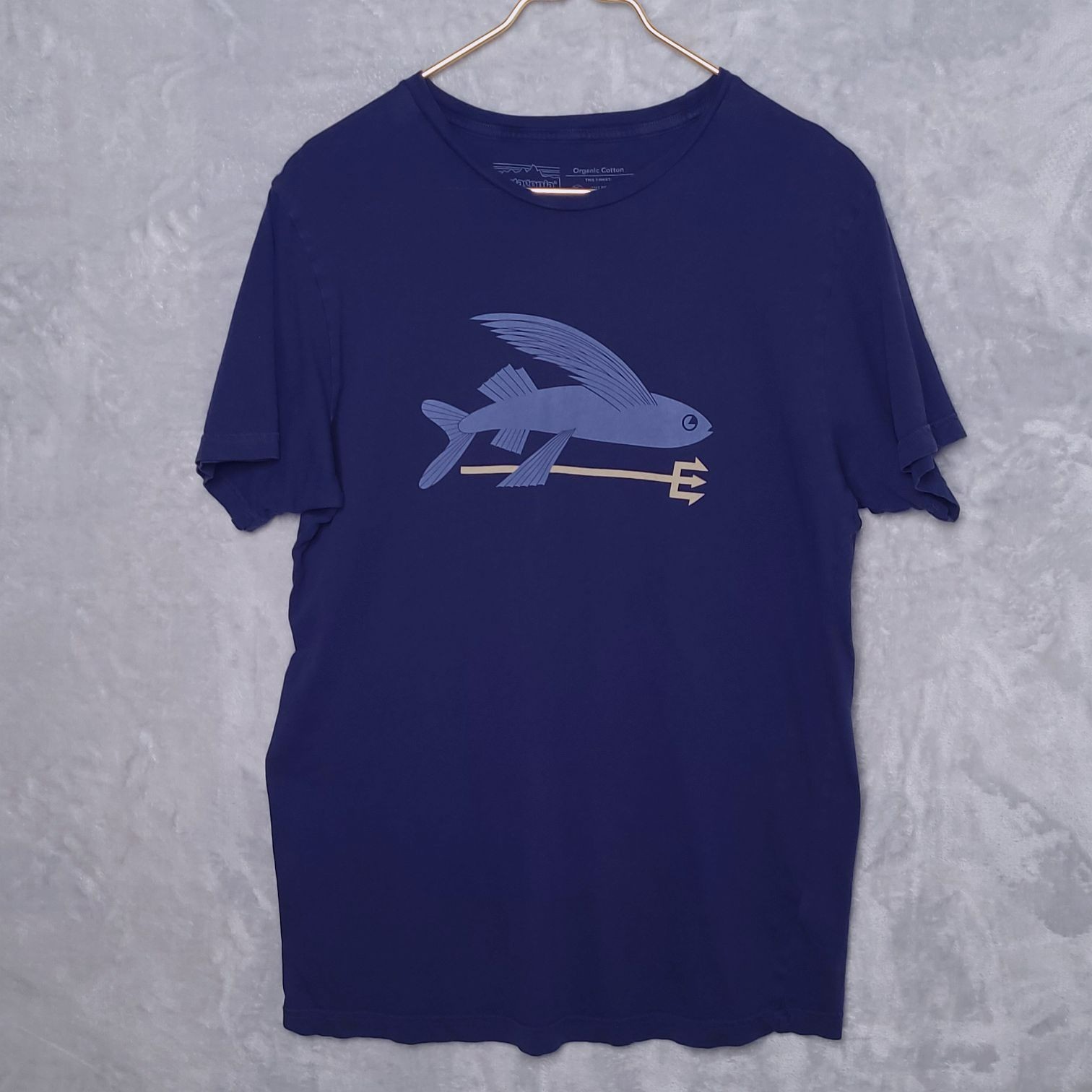 PATAGONIA Classic Navy Flying Fish Slim Fit T-Shirt Sz M Organic Cotton Crewneck