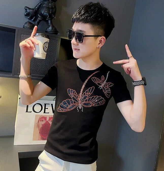 New Men Luxury Rhinestones Dragonfly Fashion Black White T-Shirt High Quality