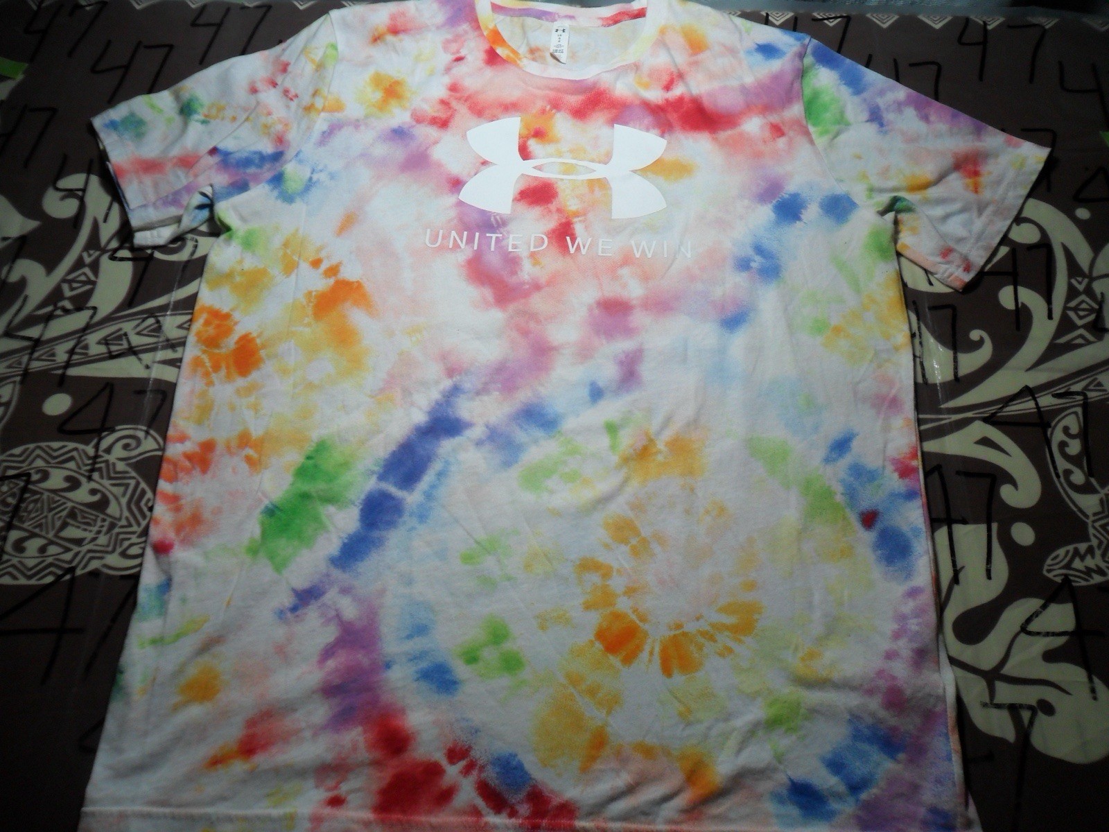 Large United We Win Under Armour Tye Dye 60 % Cotton 40% Poly Shirt