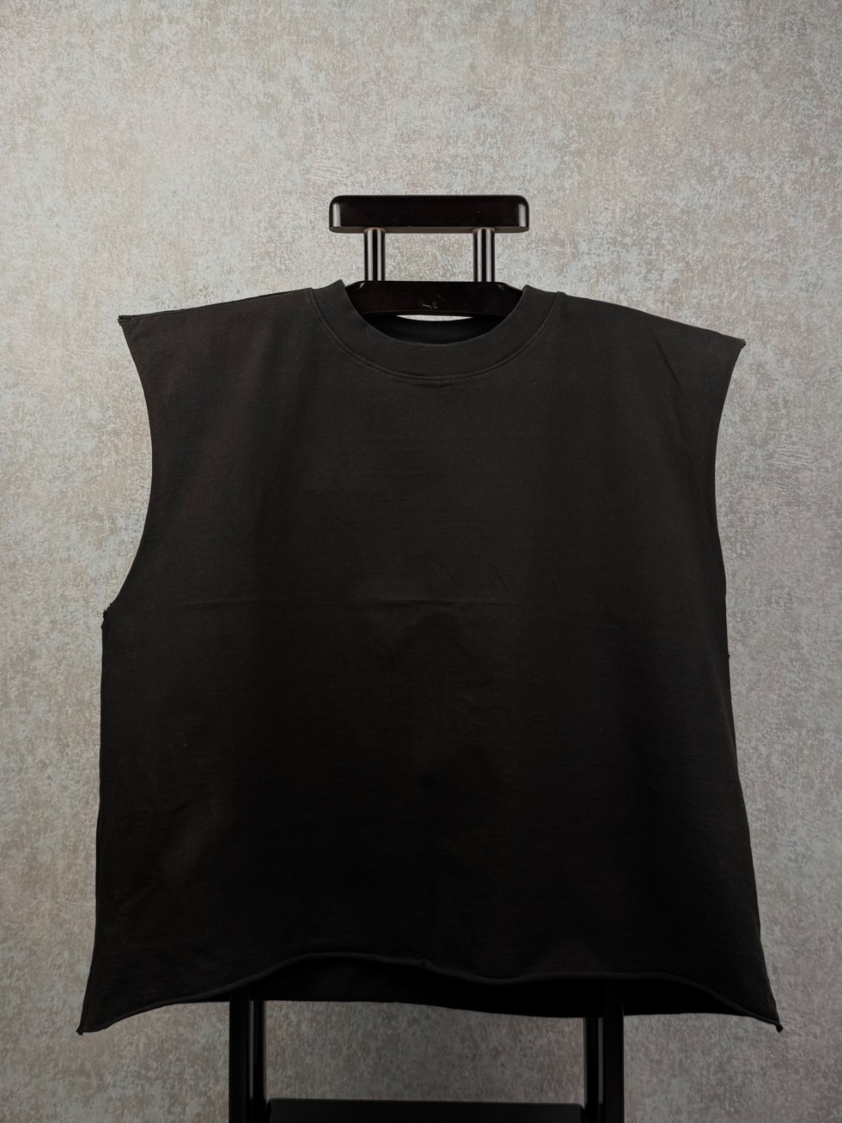 YEEZY GAP Rare Unreleased Black Muscle Tee Sleeveless Cut Off Tank Top Size L