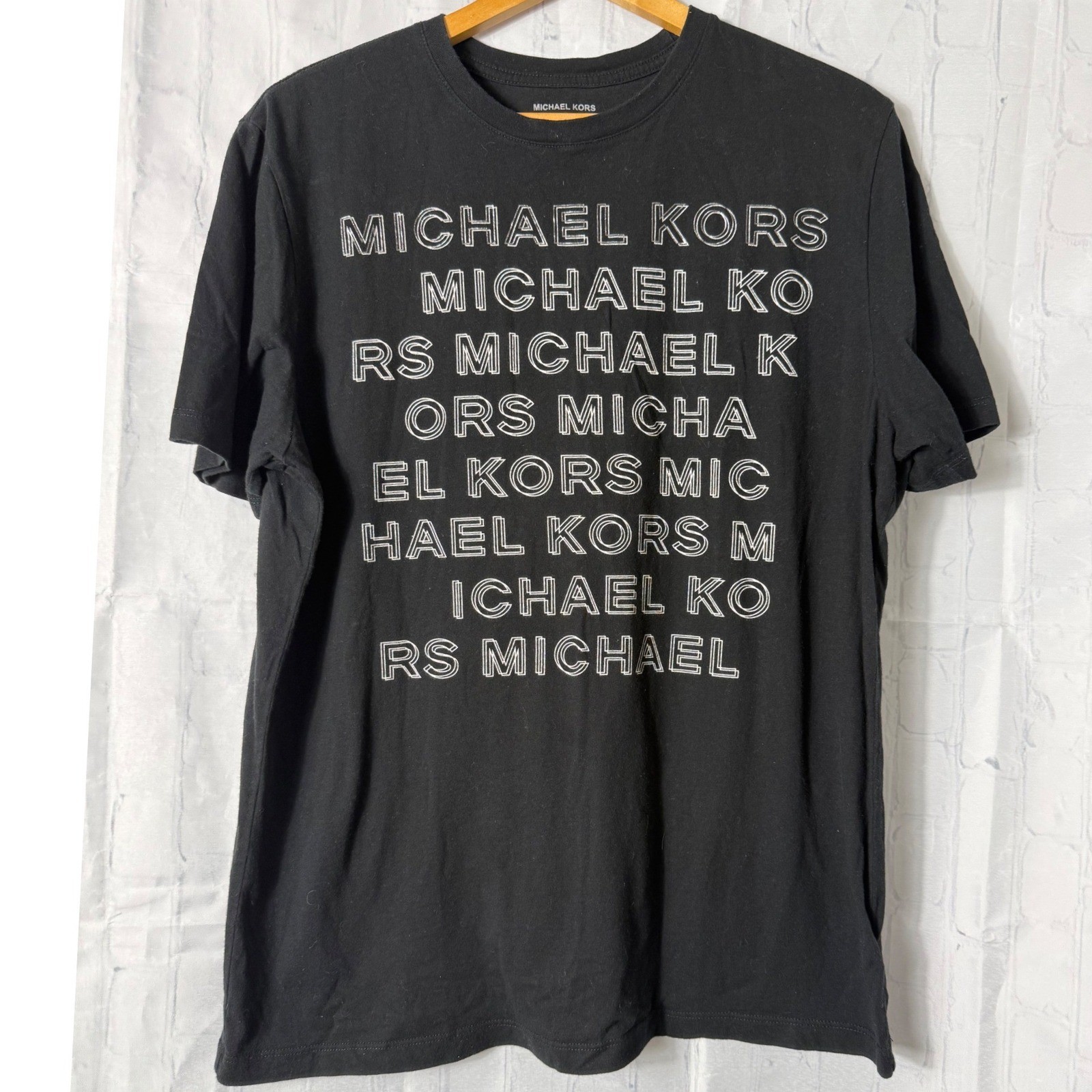 Michael Kors T Shirt Sz XL Black Logo Graphic Short Sleeve Crewneck Tee