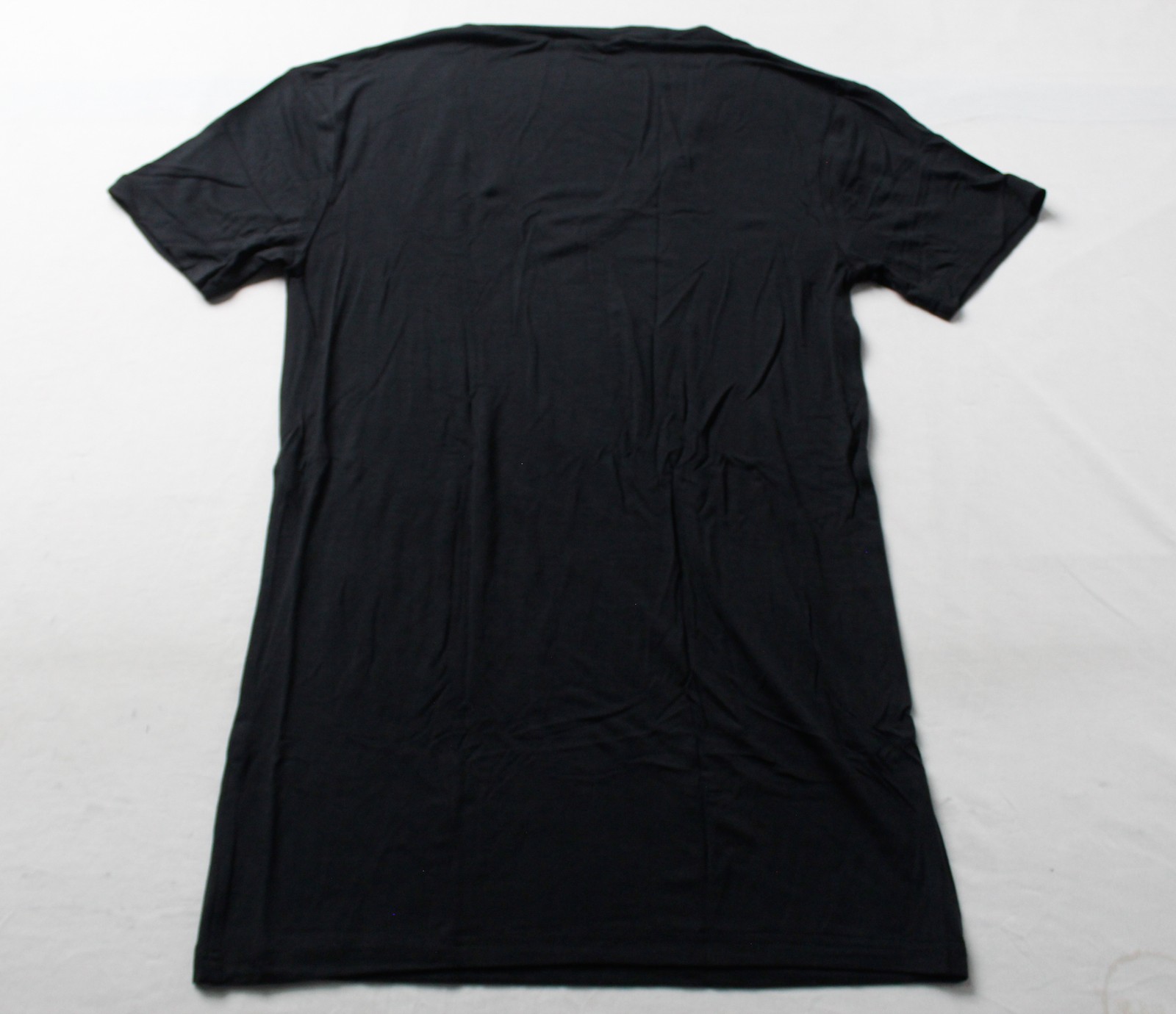 Underfit Men’s Soft Anti-Odor V-Neck Undershirt DH3 Black Large NWT