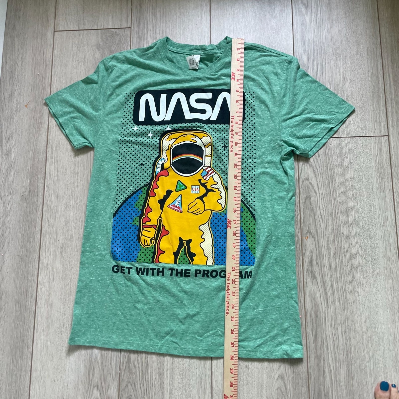 Threadfast Nasa Get with the Program Space T-Shirt Men’s Medium Green Astronaut