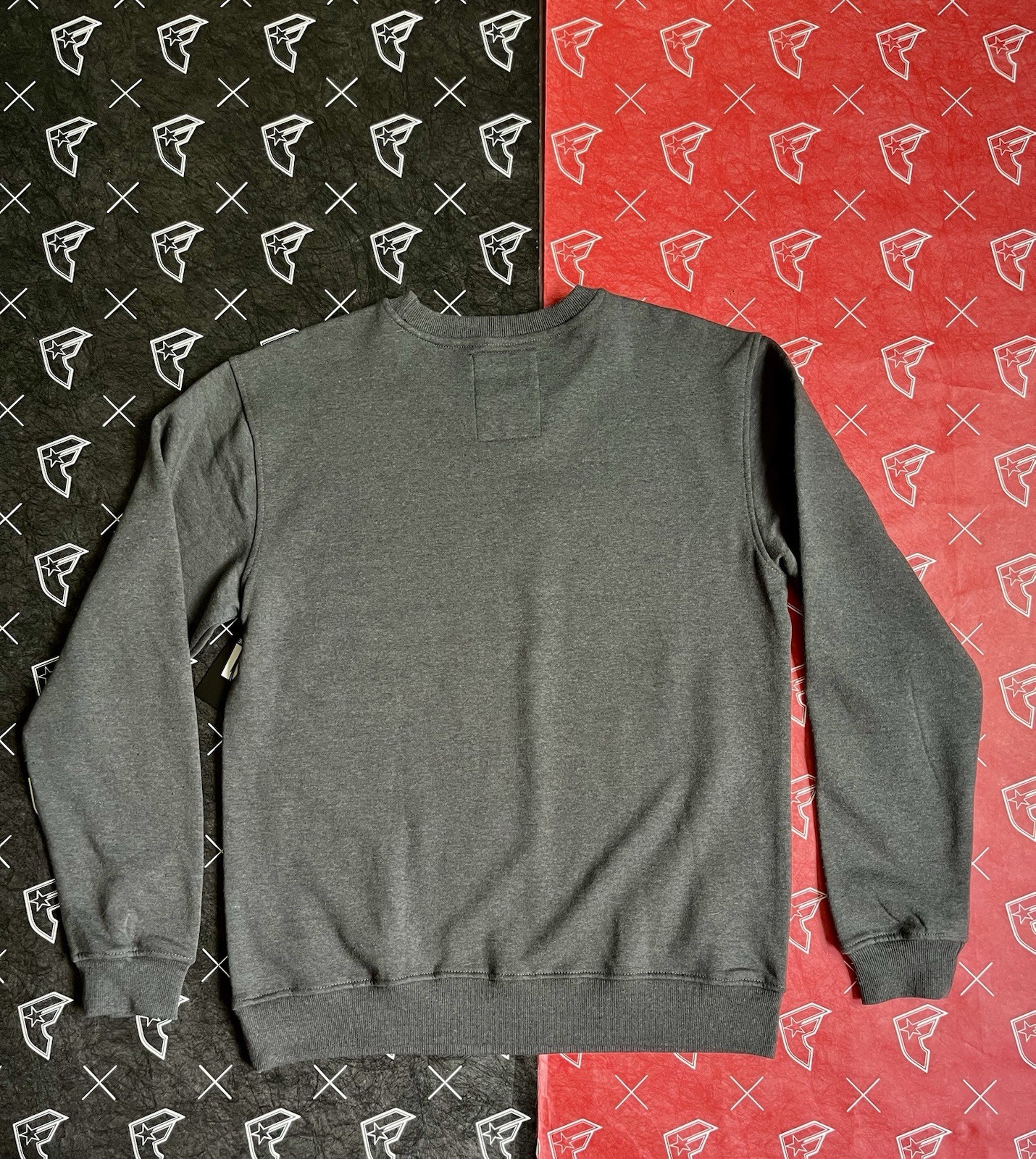 Rogue Status DTA Satan Hands Crewneck NWT Large Travis Barker Blink 182 Y2K