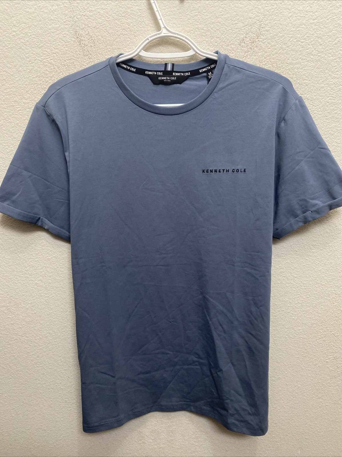 Kenneth Cole Men’s Clear Sky Blue Medium T-Shirt Short Sleeve Small Logo