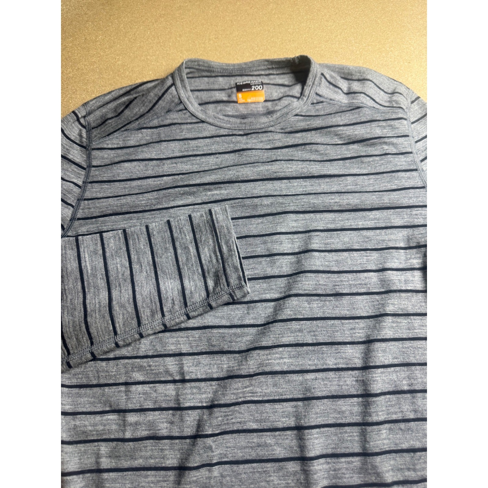 Icebreaker Merino Bodyfit 200 Mens Small Grey Striped Long Sleeve Base Layer Top