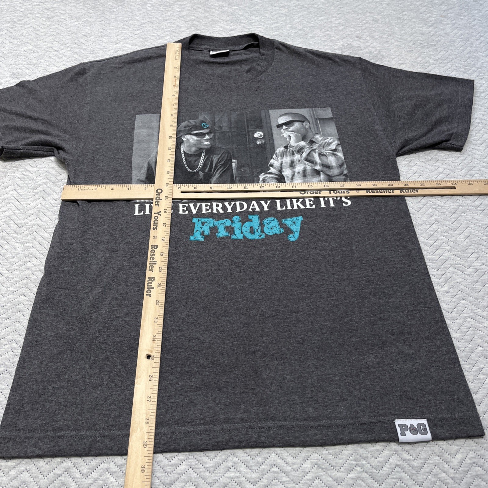 VINTAGE Friday Shirt Mens Large Ice Cube Chris Tucker Smoking Movie Comedy 90s