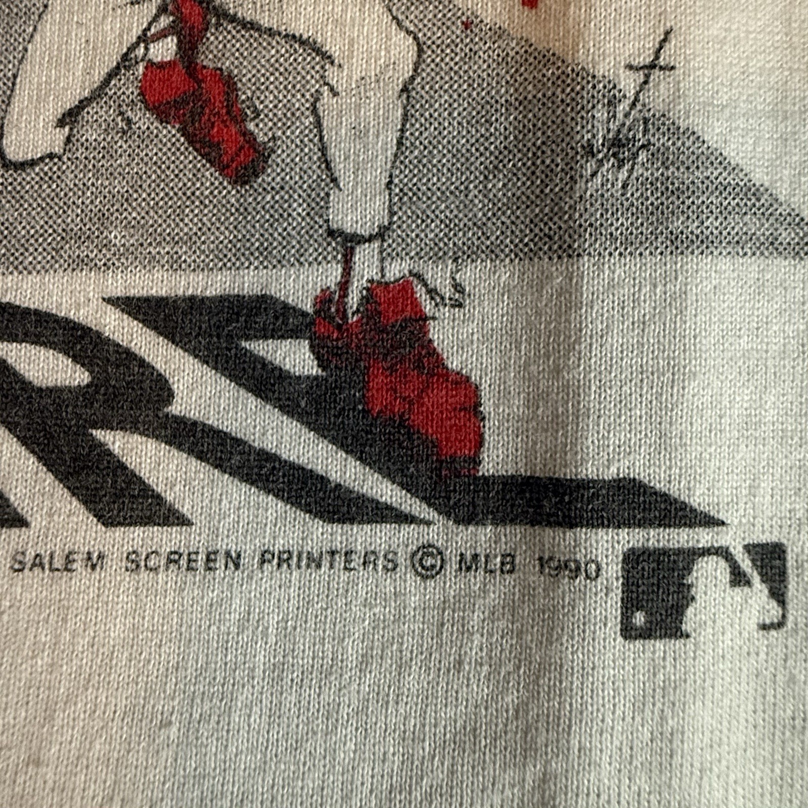 CINCINNATI REDS 1990 World Series Champs Licensed T-Shirt. LARGE Dead Stock VTG