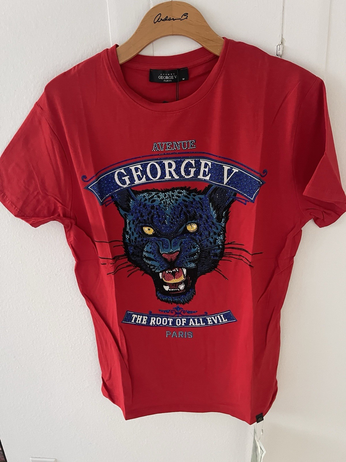 Avenue George V Paris T-Shirt Black Panther Rhinestone Men’s Red Shirt XL 3XL. M