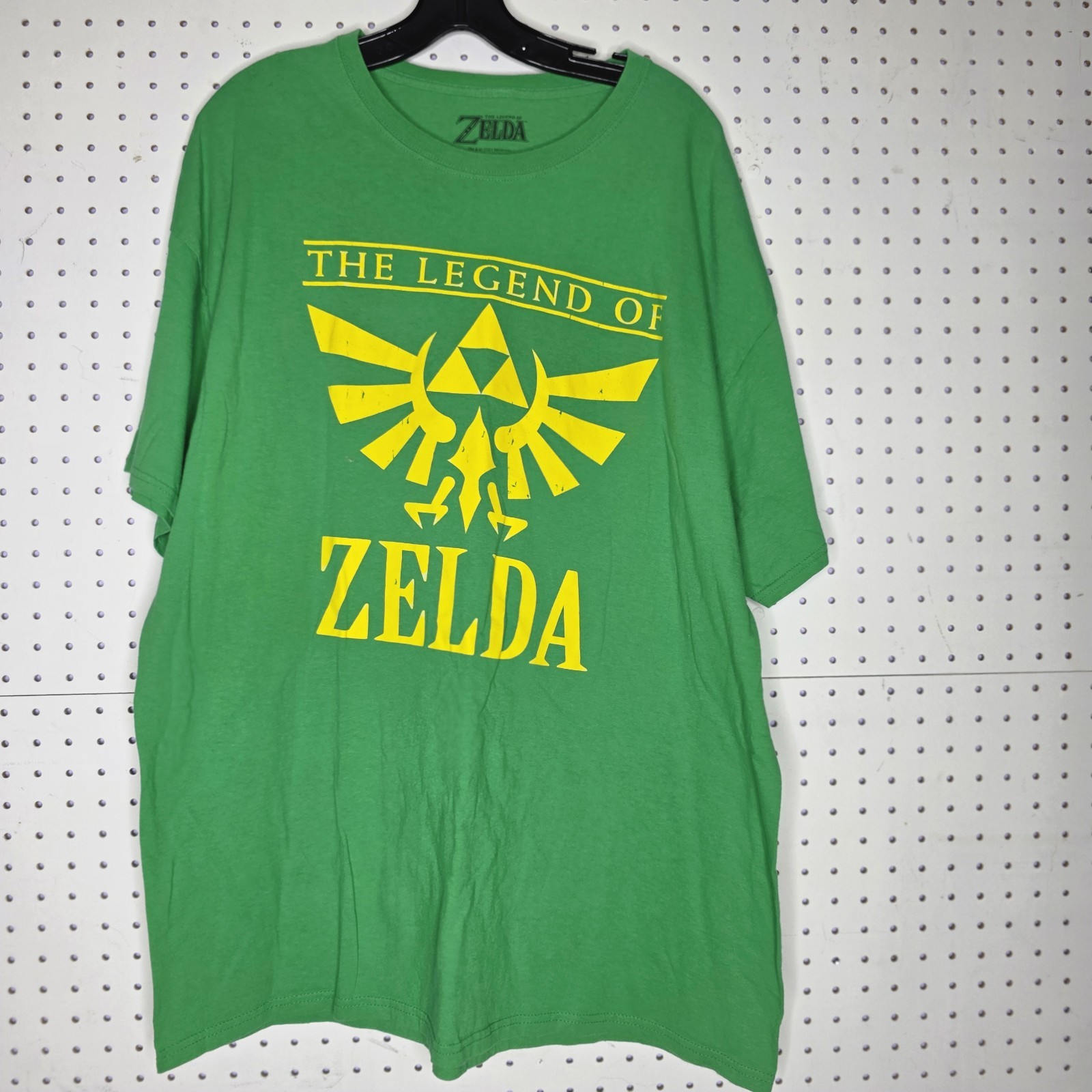 The Legend of Zelda Size 2XL Green Shirt Gold Triforce Nintendo Seal Sticker