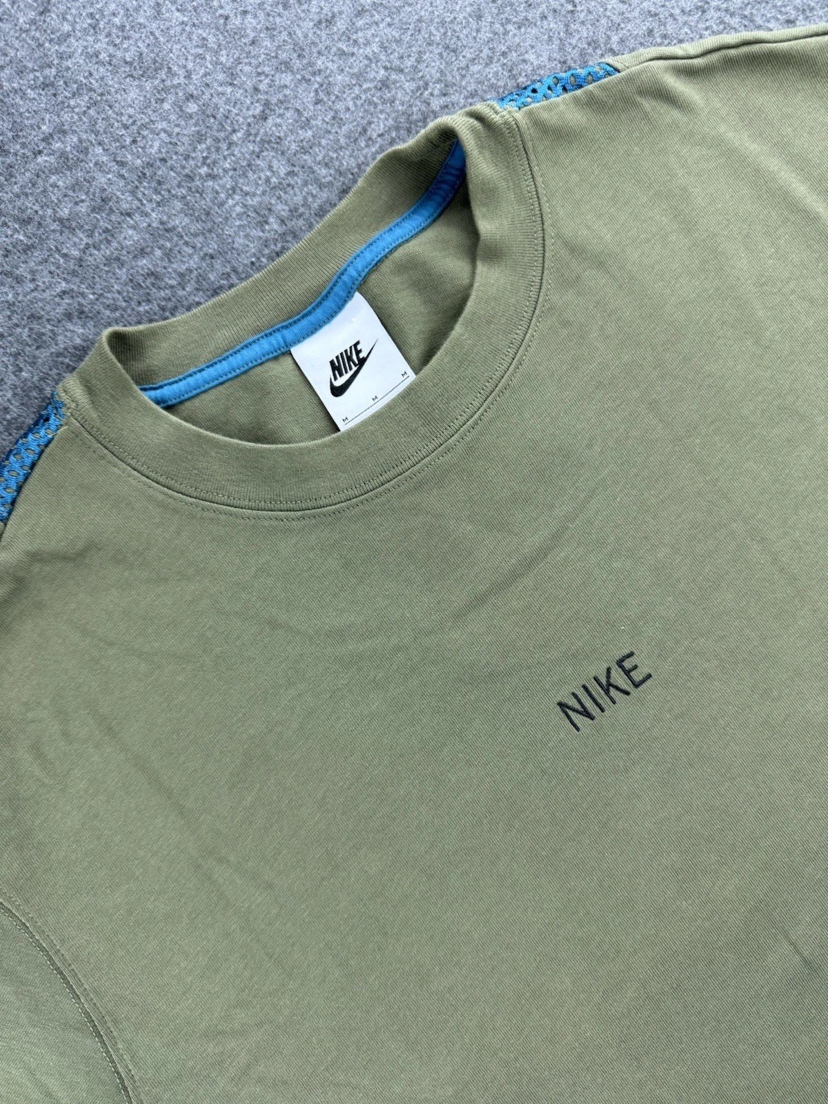 Nike Sportswear T Shirt Size Medium Olive Green Mesh Back Pleated VTG Inspired