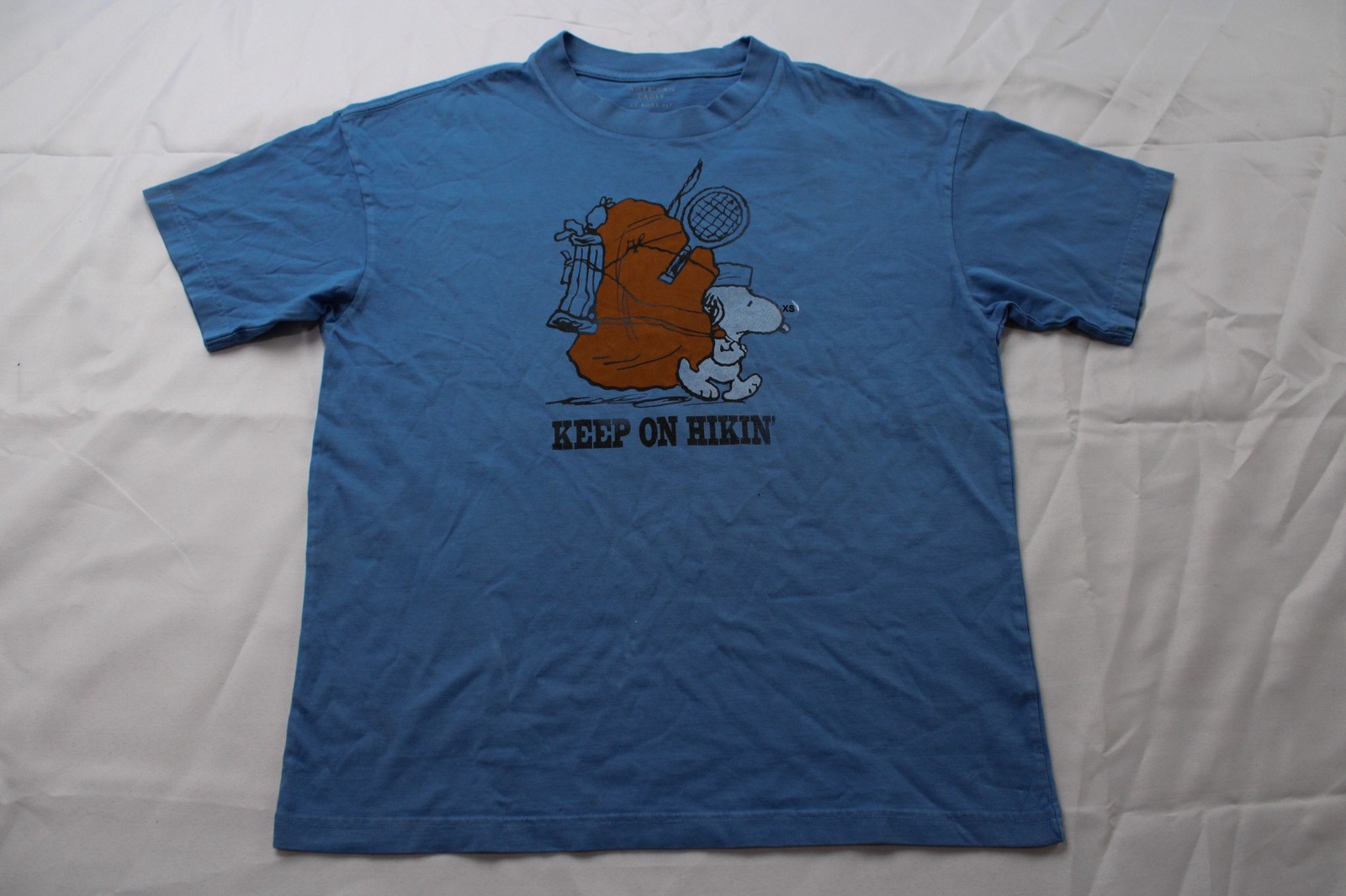 American Eagle Unisex Adult’s Boxy Fit Peanuts Keep On Hikin’ Tee WR4 Blue US:XS