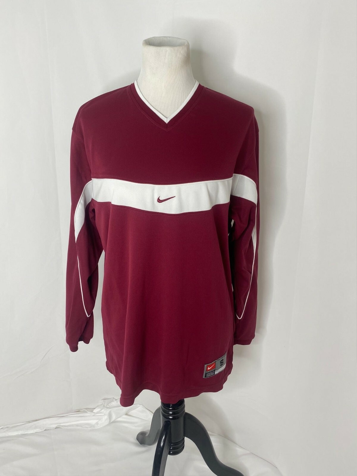 Nike Athletic Shirt Men’s Small Maroon and White Long Sleeve Team Wear V-Neck