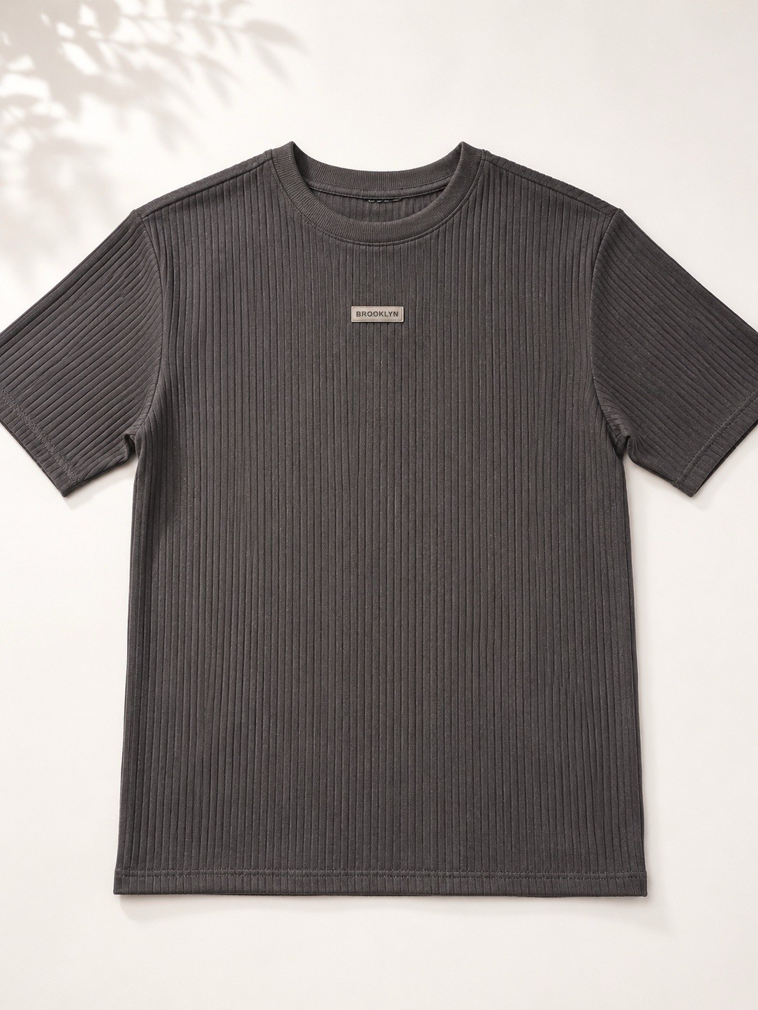 Brooklyn Gray Solid Rib Knit Logo Men’s Crew Neck Short Sleeve T-Shirt, M