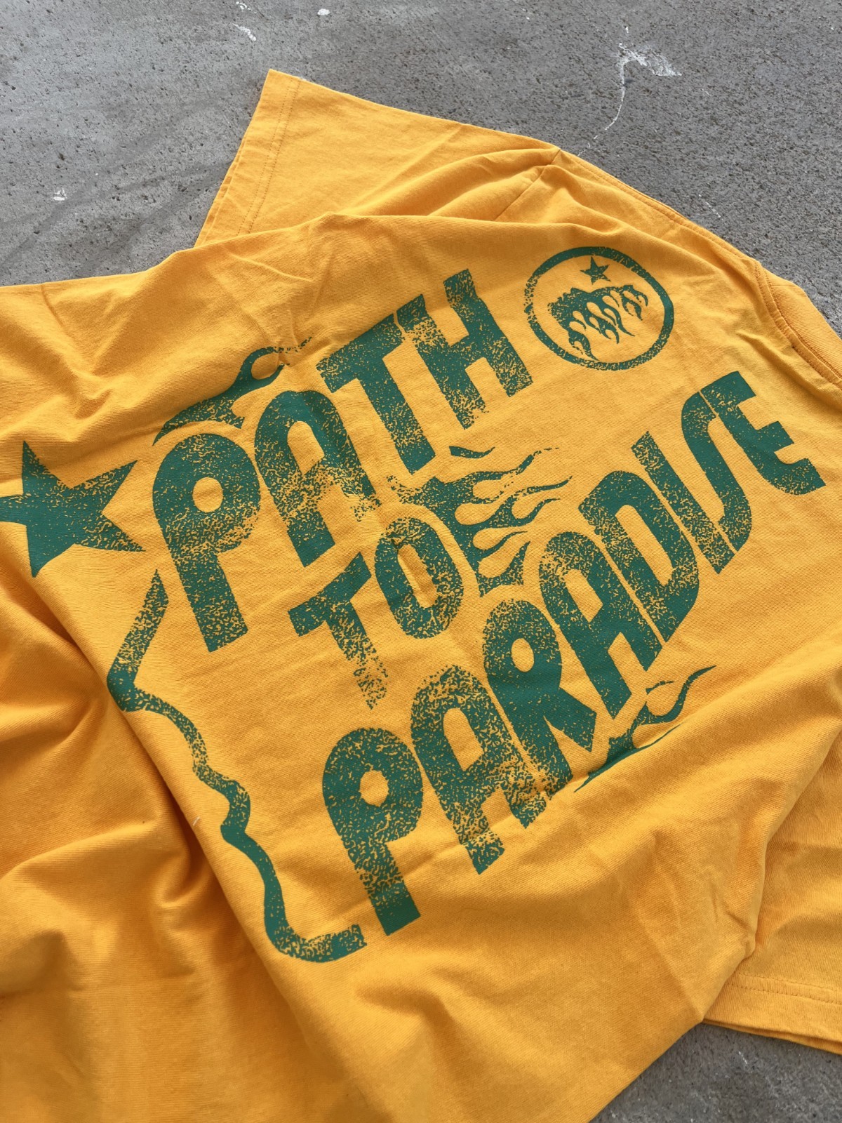 Hellstar Studios Path To Paradise Jesus Tee Golden Yellow Green Print Cross New
