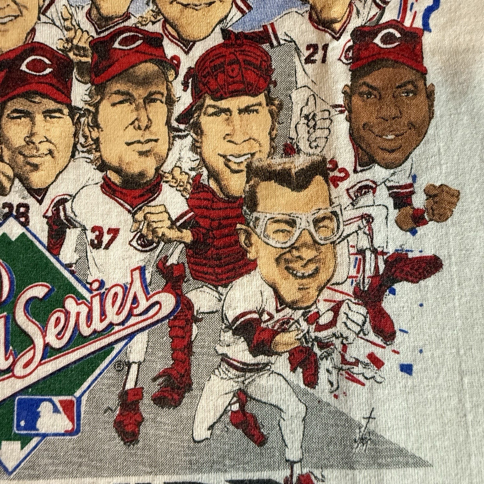 CINCINNATI REDS 1990 World Series Champs Licensed T-Shirt. LARGE Dead Stock VTG