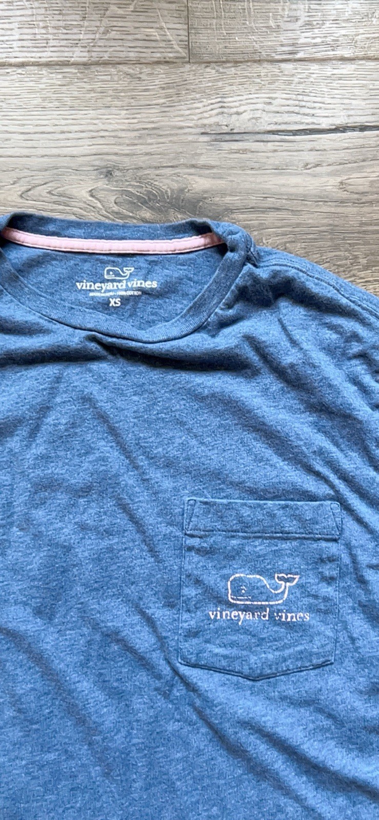 Vineyard Vines Women’s XS Blue Long Sleeve Crew Neck Pocket Tee Whale Logo