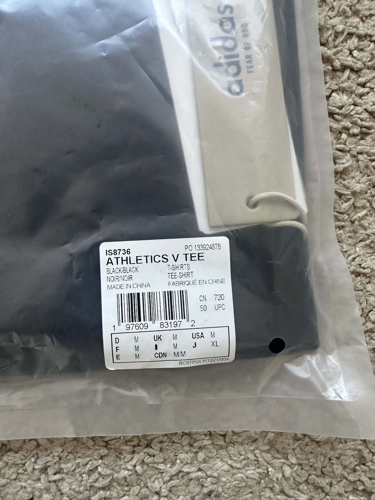 NWT ADIDAS X FEAR OF GOD ATHLETICS V TEE BLACK T-SHIRT IS8736 SIZE MEDIUM