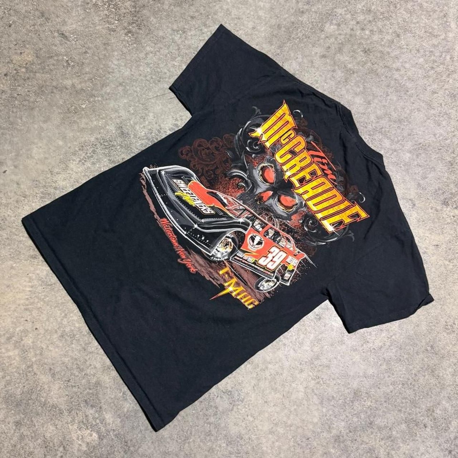 Gildan Men’s Black and Grey T-shirt