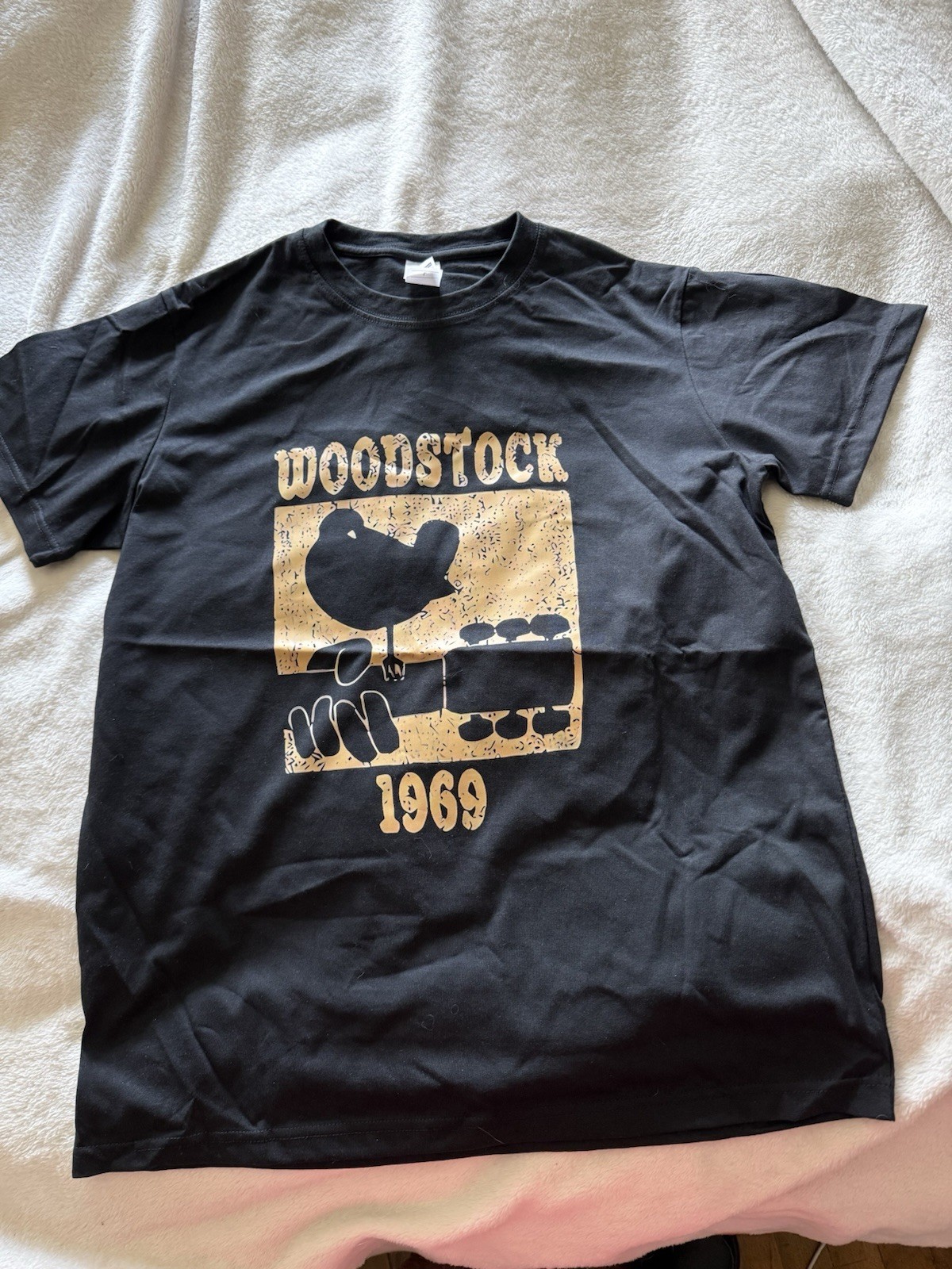 Woodstock Unisex T-Shirt Large Polyester Shipping Included