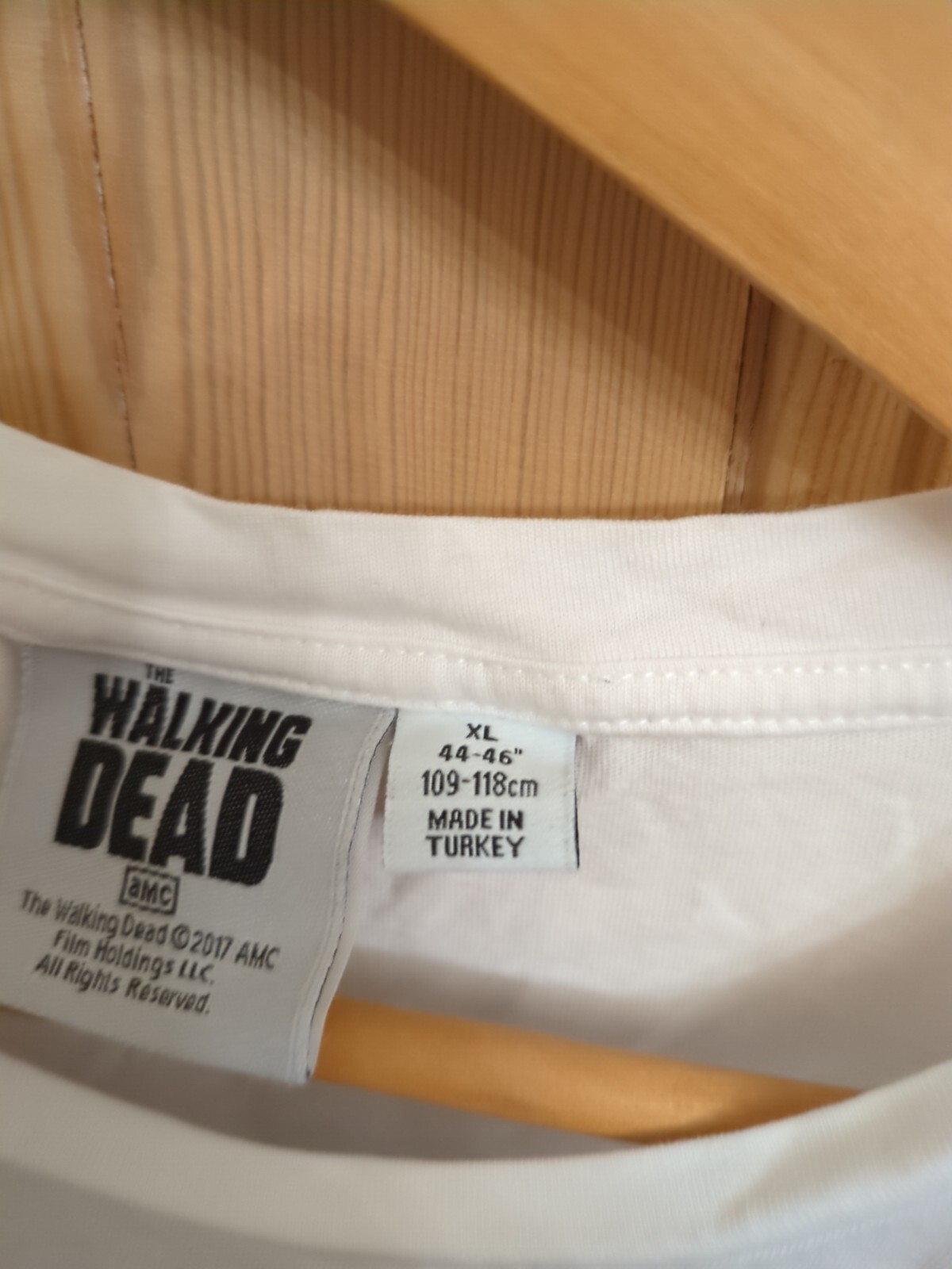 The Walking Dead Lucille T Shirt- Size XL- P2P 21 Inch