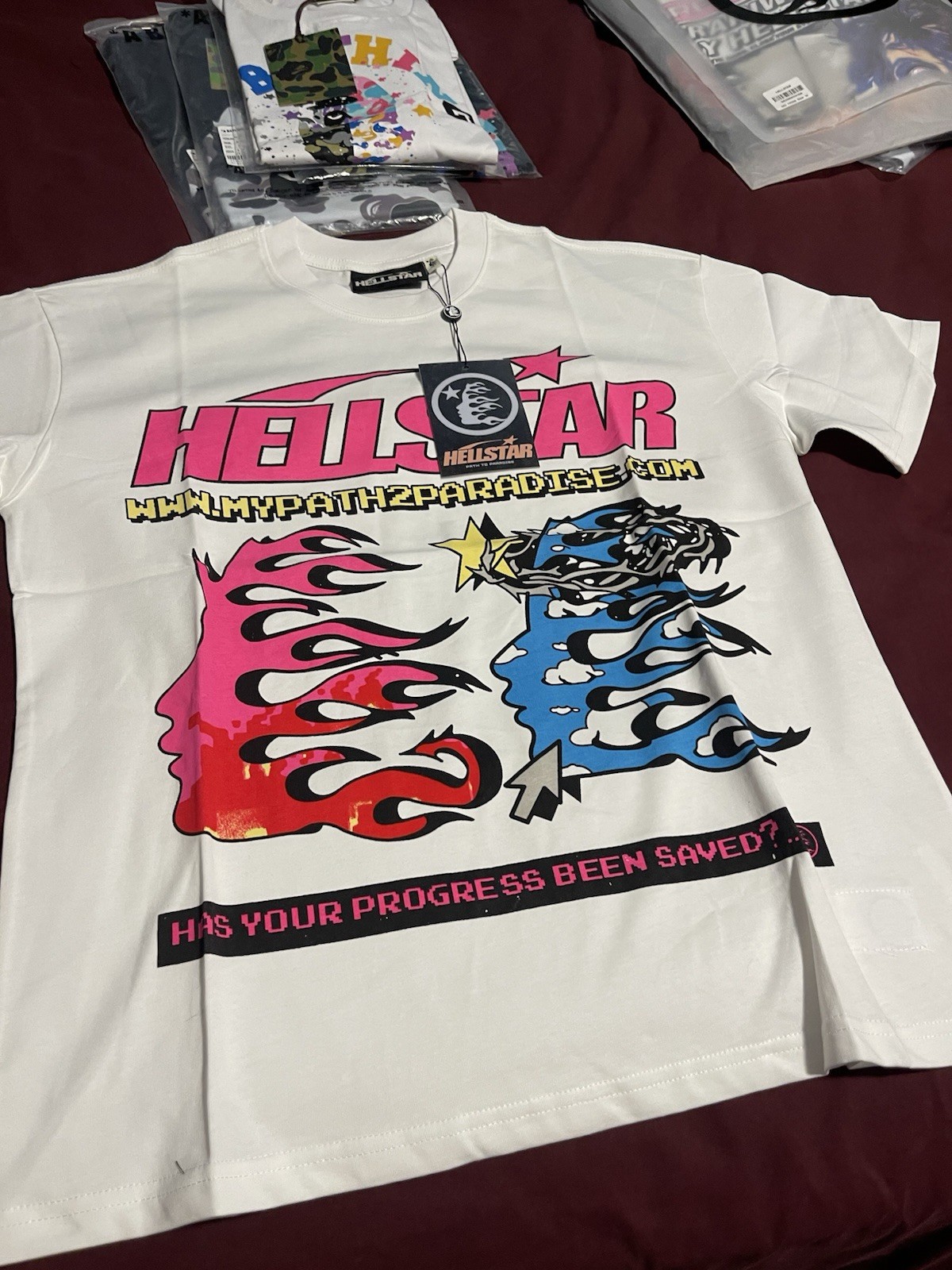 Hellstar Men’s White Graphic Logo Print Crew Neck Short Sleeve T-Shirt Size S