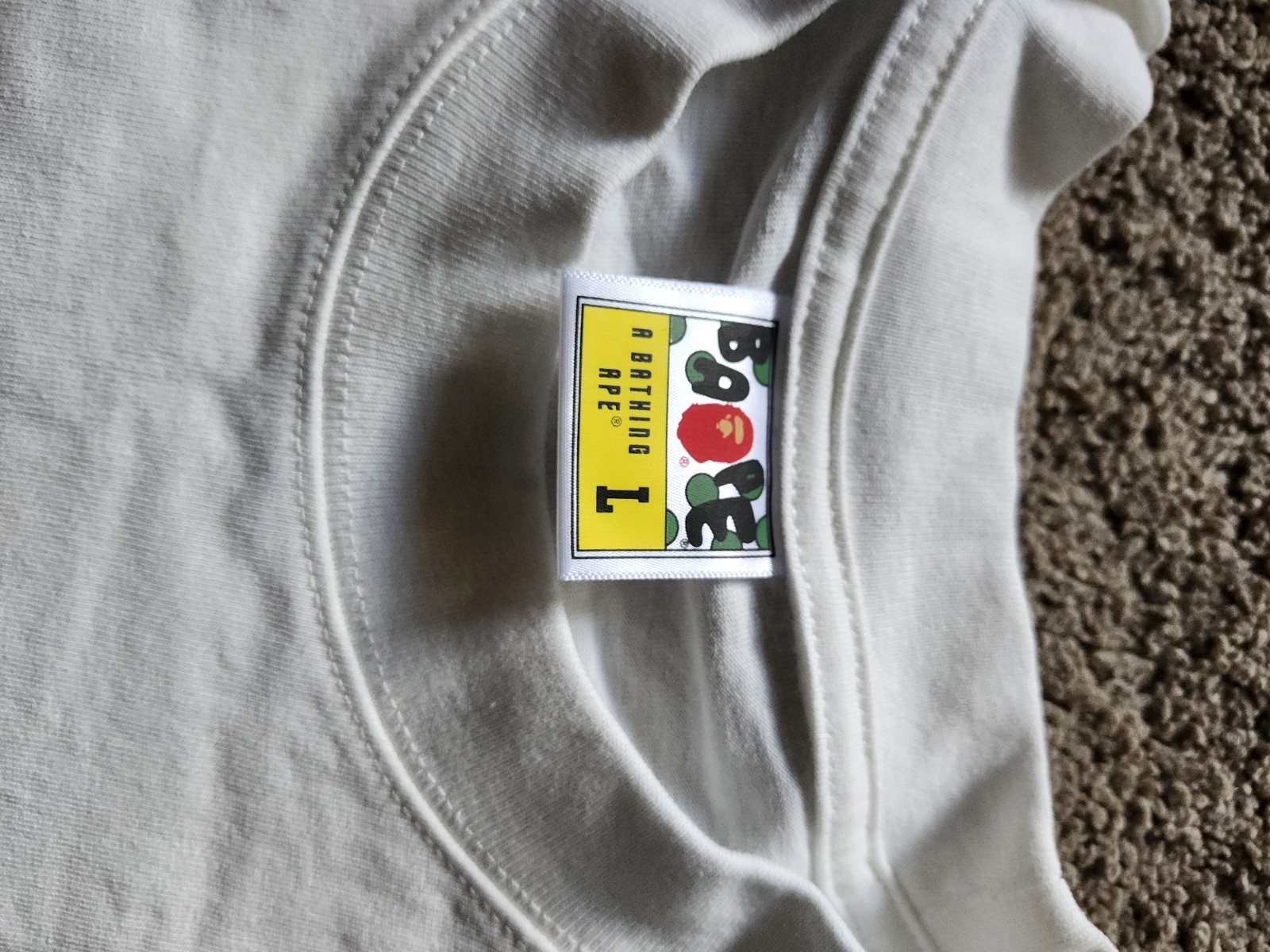 A Bathing Ape BAPE White Ape Head Graphic Logo Crew Neck T-Shirt Men’s L