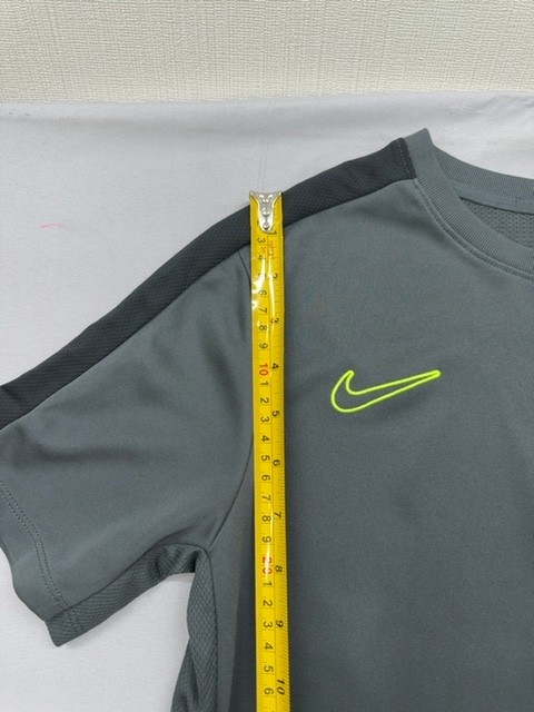Nike Mens Grey Dri-FIT Soccer Jersey XL Short Sleeve Crew Neck