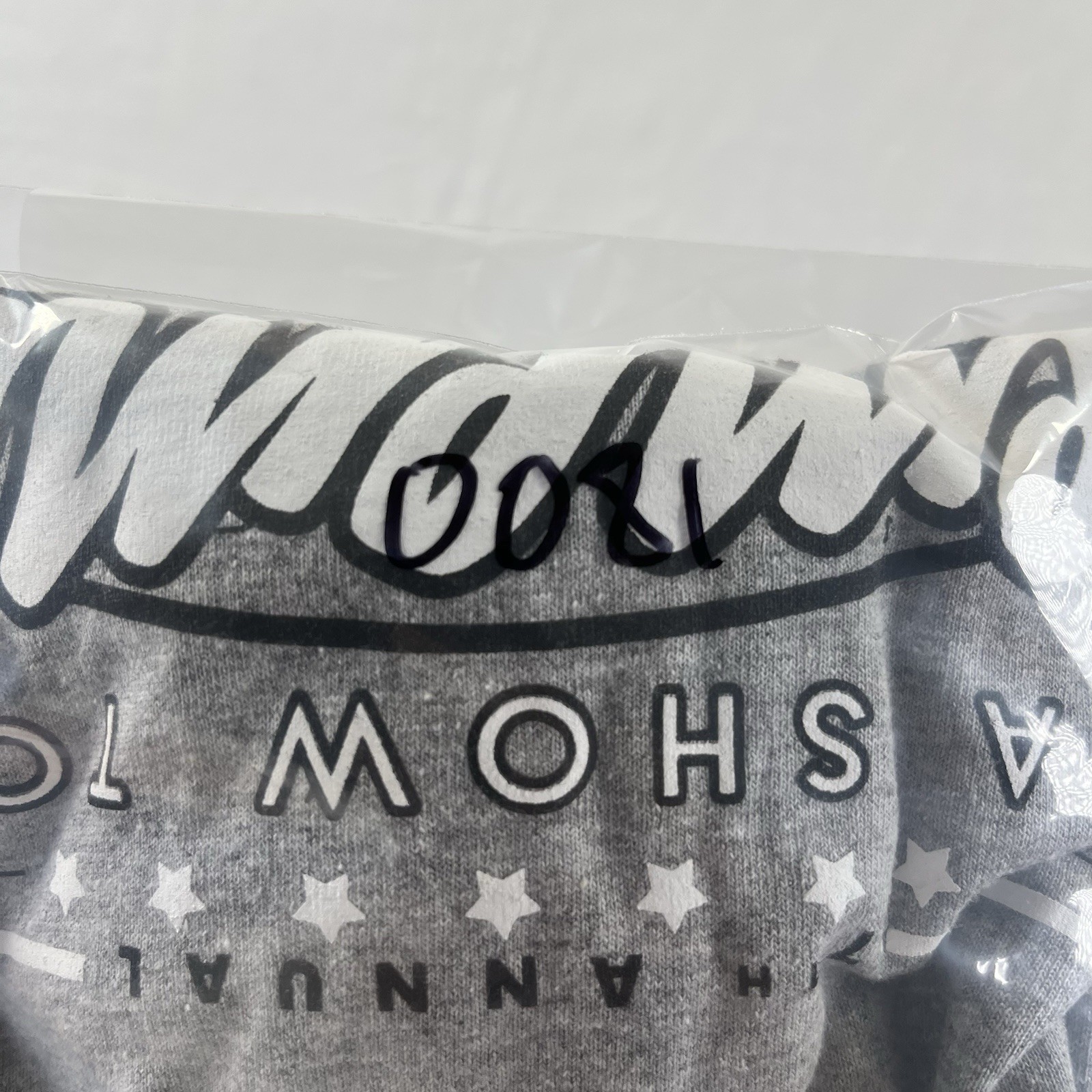 No Brand “7th Annual A Show to Remember can show” No Size Estimate XS