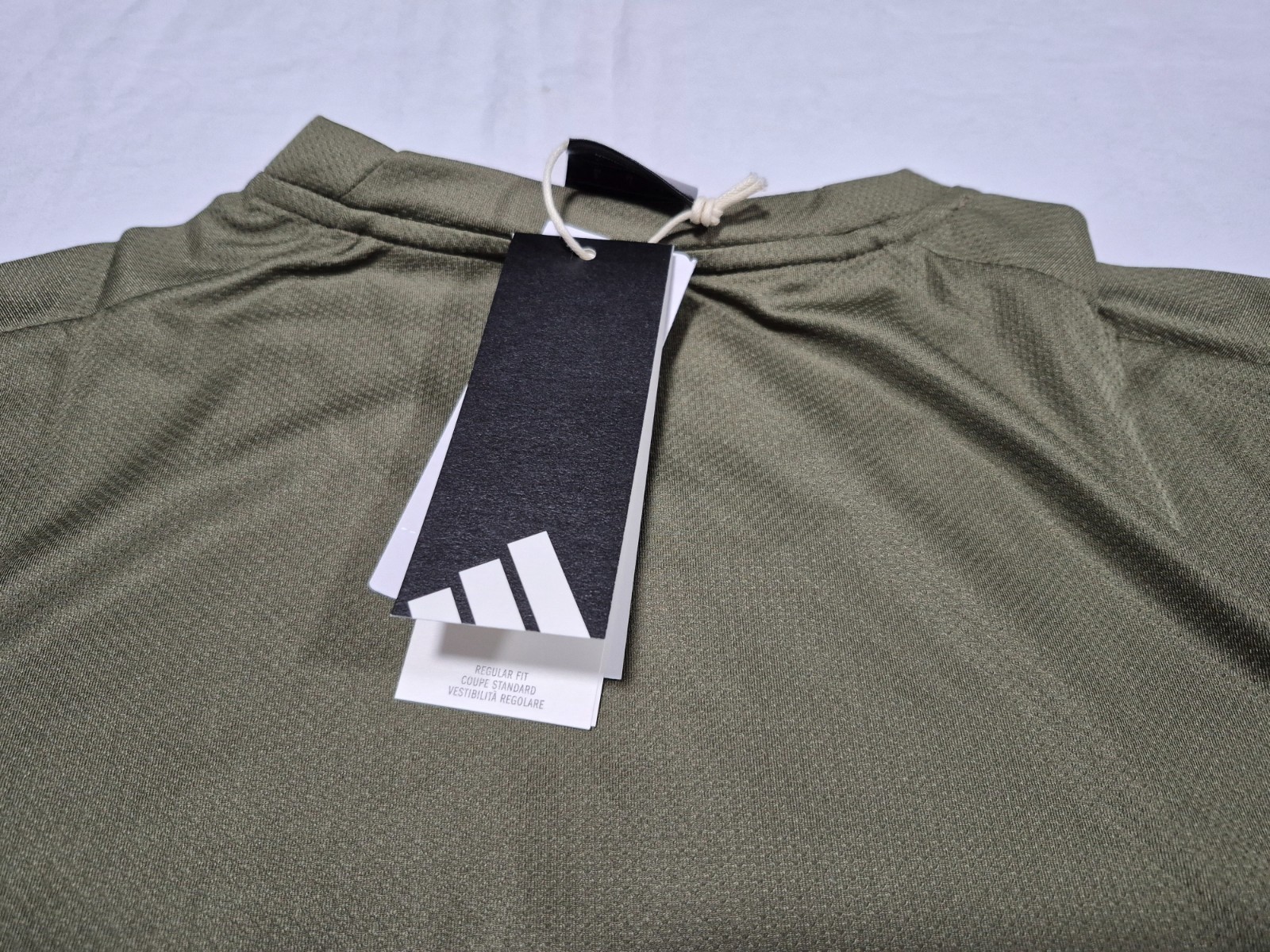 Adidas Mens Training/Running WE Bas 3 S Tee Shirt KD0703 Olive green