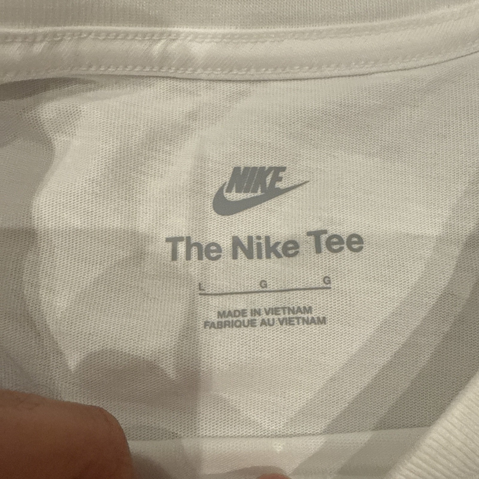 Nike Just Do It Swoosh Tee Men’s Size Large AR5006-100