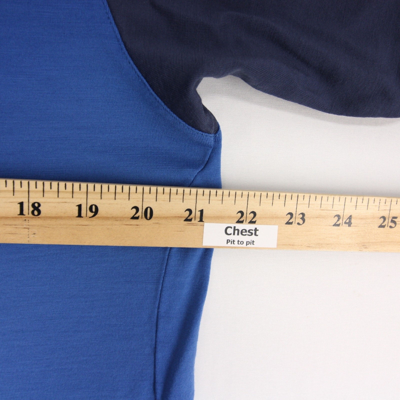 Icebreaker Superfinelite Shirt Mens L Blue Colorblock Raglan Long Sleeve Merino