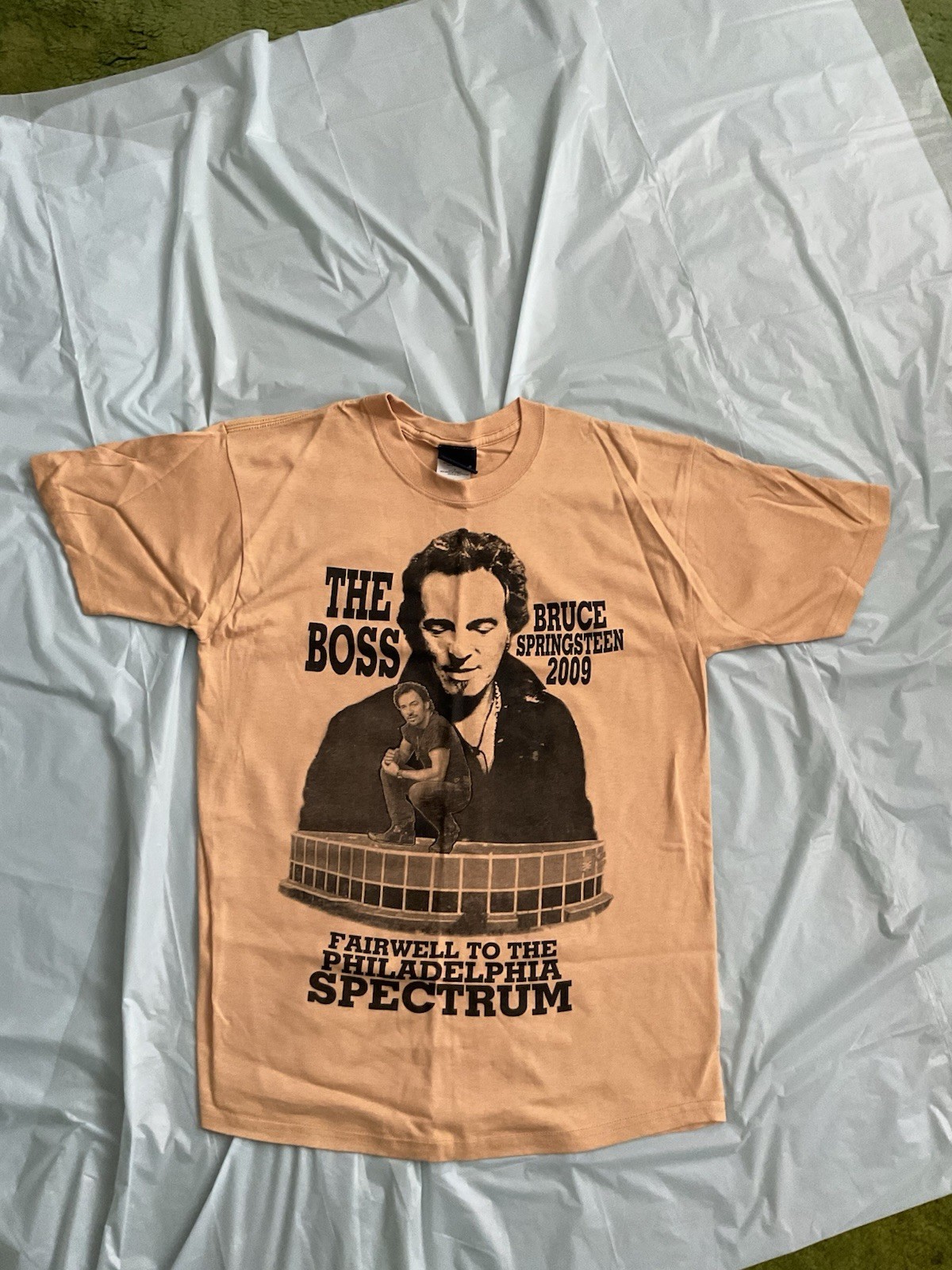 VTG 2009 BRUCE SPRINGSTEEN PHILADELPHIA SPECTRUM FINAL SHOWS SHIRT Sz L NEW