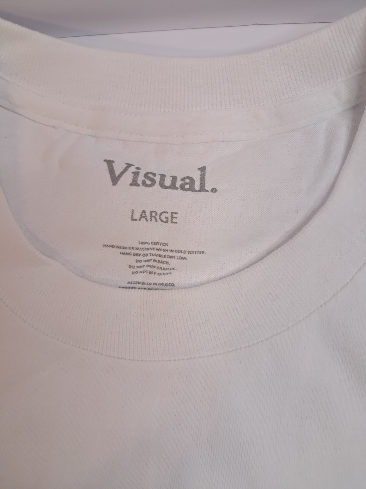 Visual. Men’s Large Off-White Palm Tree Graphic Print T-Shirt Made in Mexico
